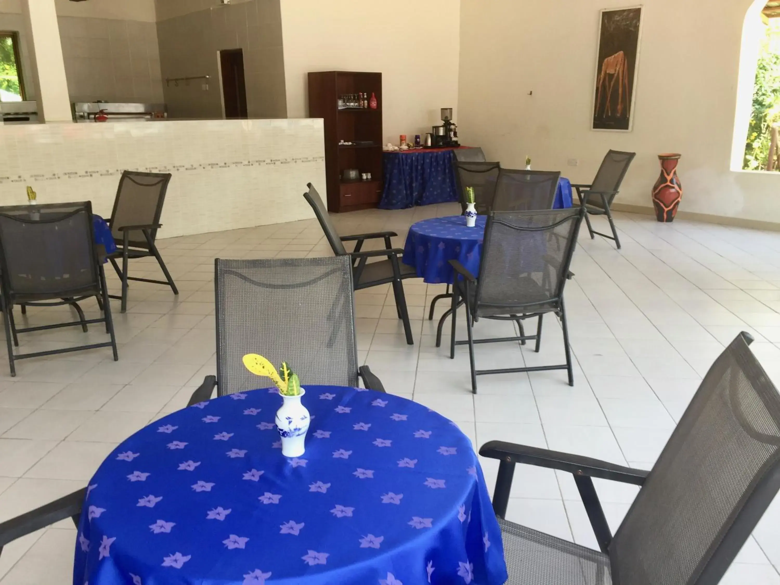 Restaurant/places to eat in Oceanic Bay Hotel & Resort Restaurant/places to eat in Oceanic Bay Hotel & Resort