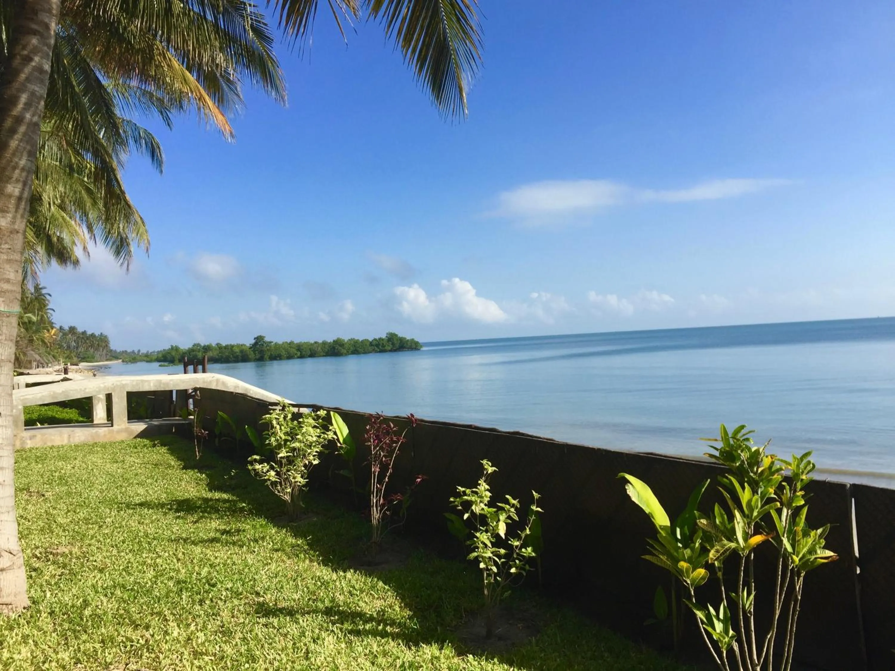 Beach in Oceanic Bay Hotel & Resort