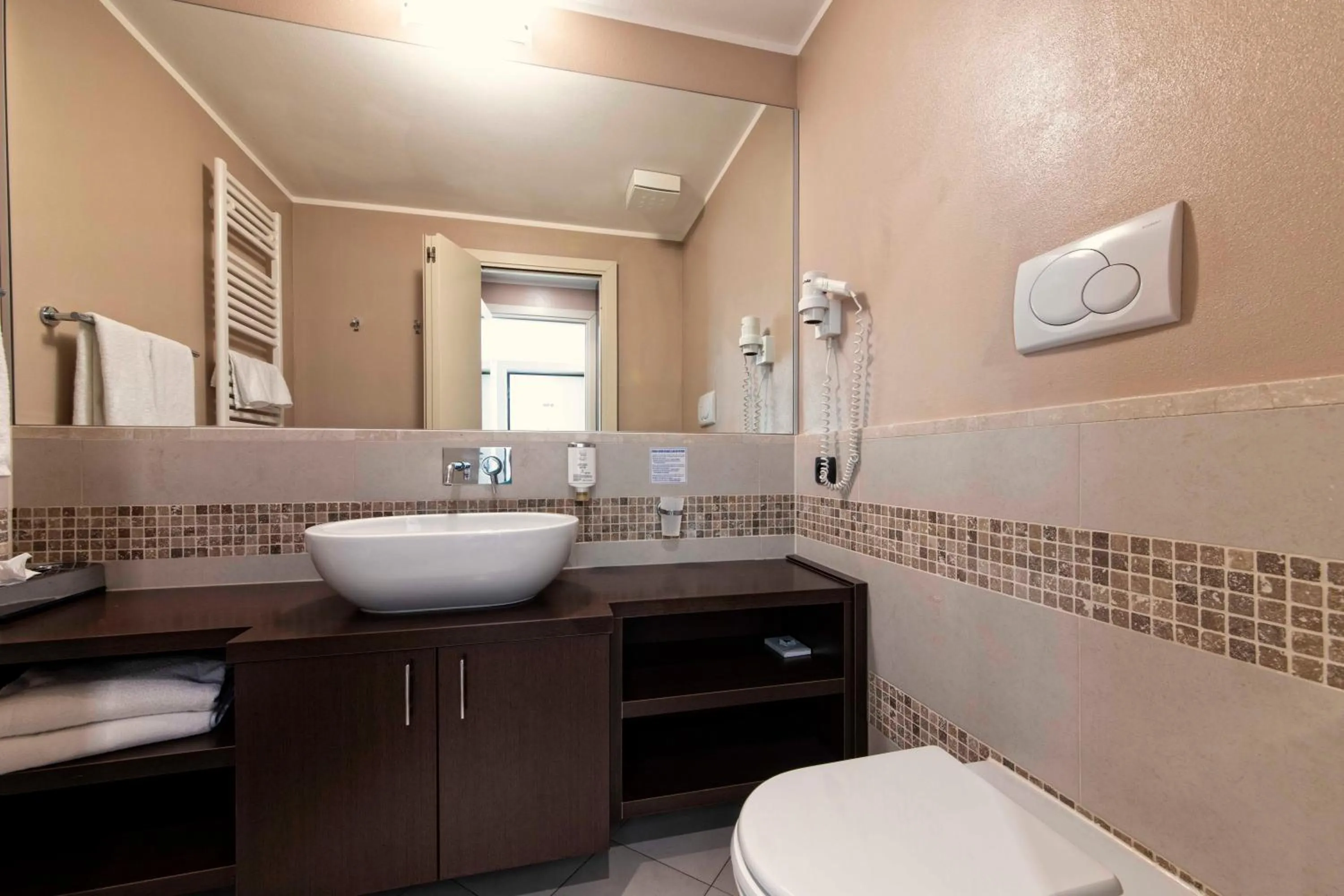 Toilet in Lake Garda Resort