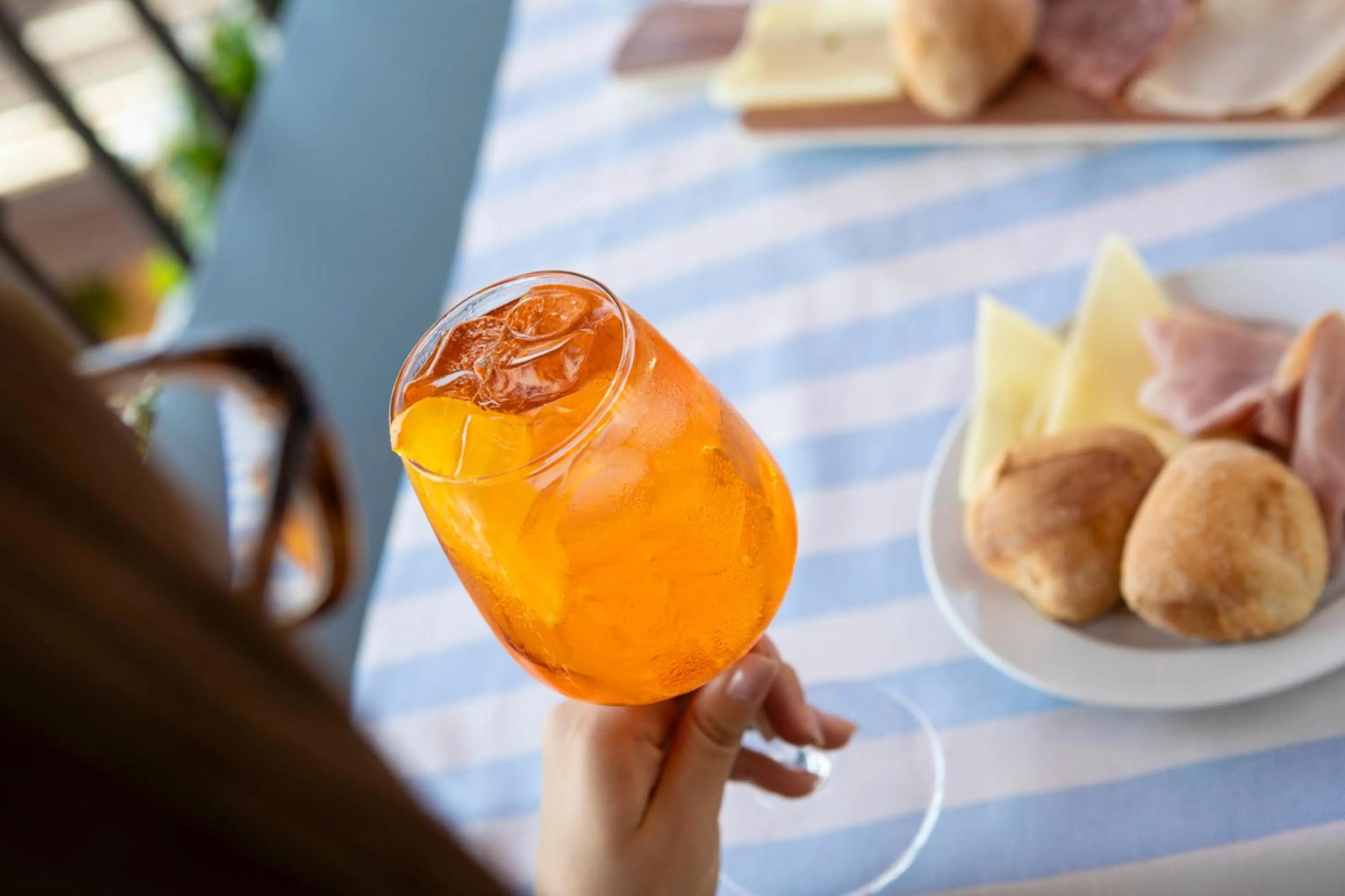 Restaurant/places to eat in Lake Garda Resort