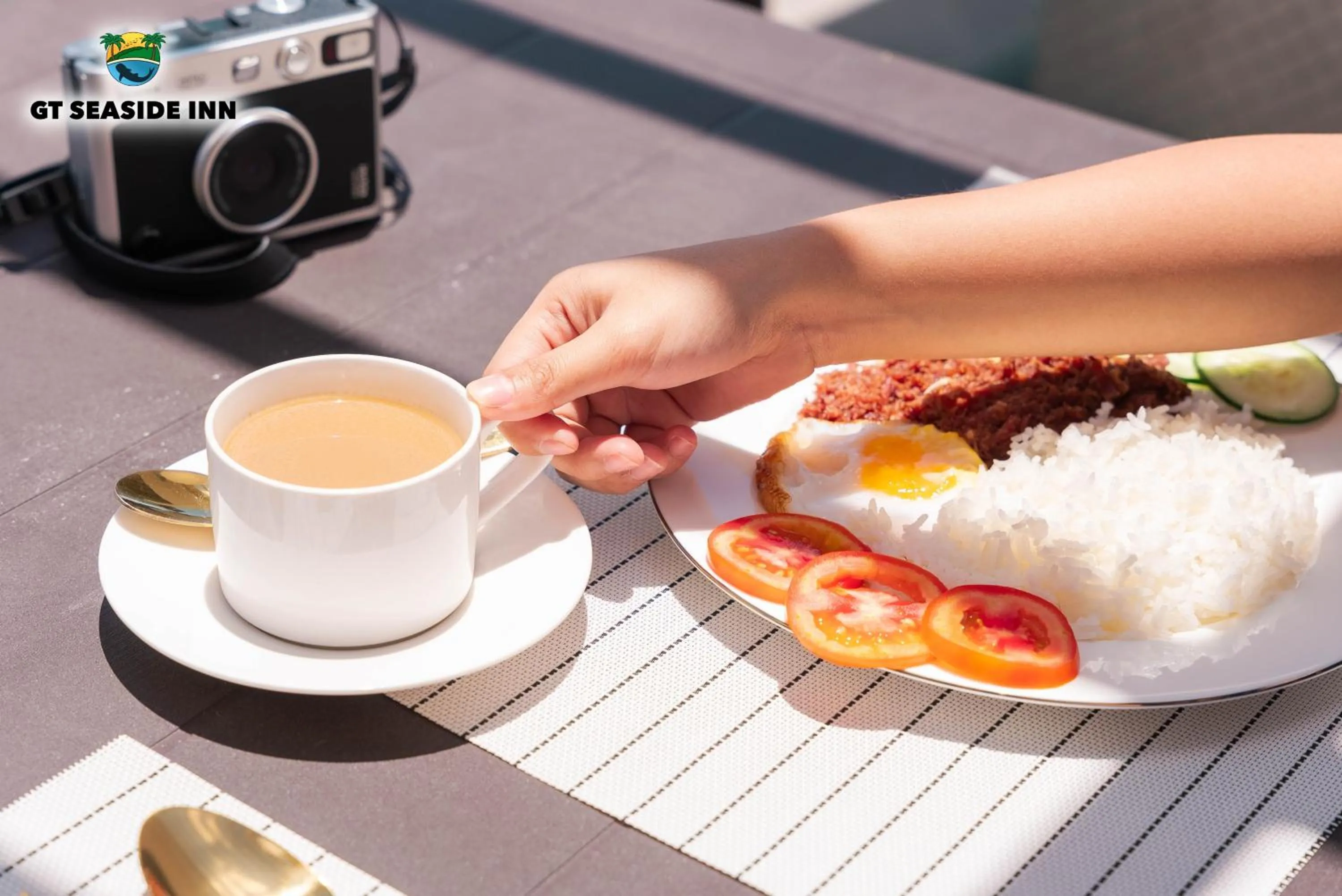 Food and drinks in GT Seaside Inn