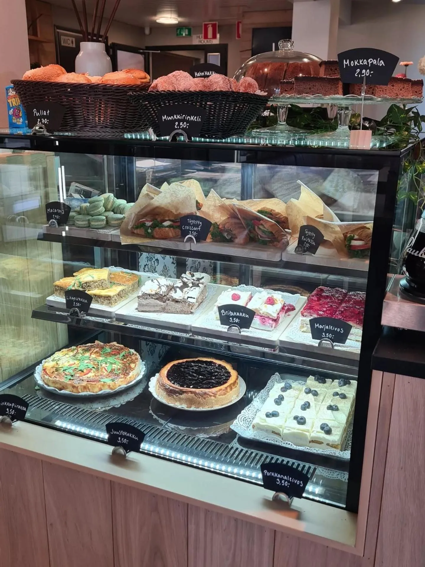 Restaurant/places to eat in Hotelli Savonlinna