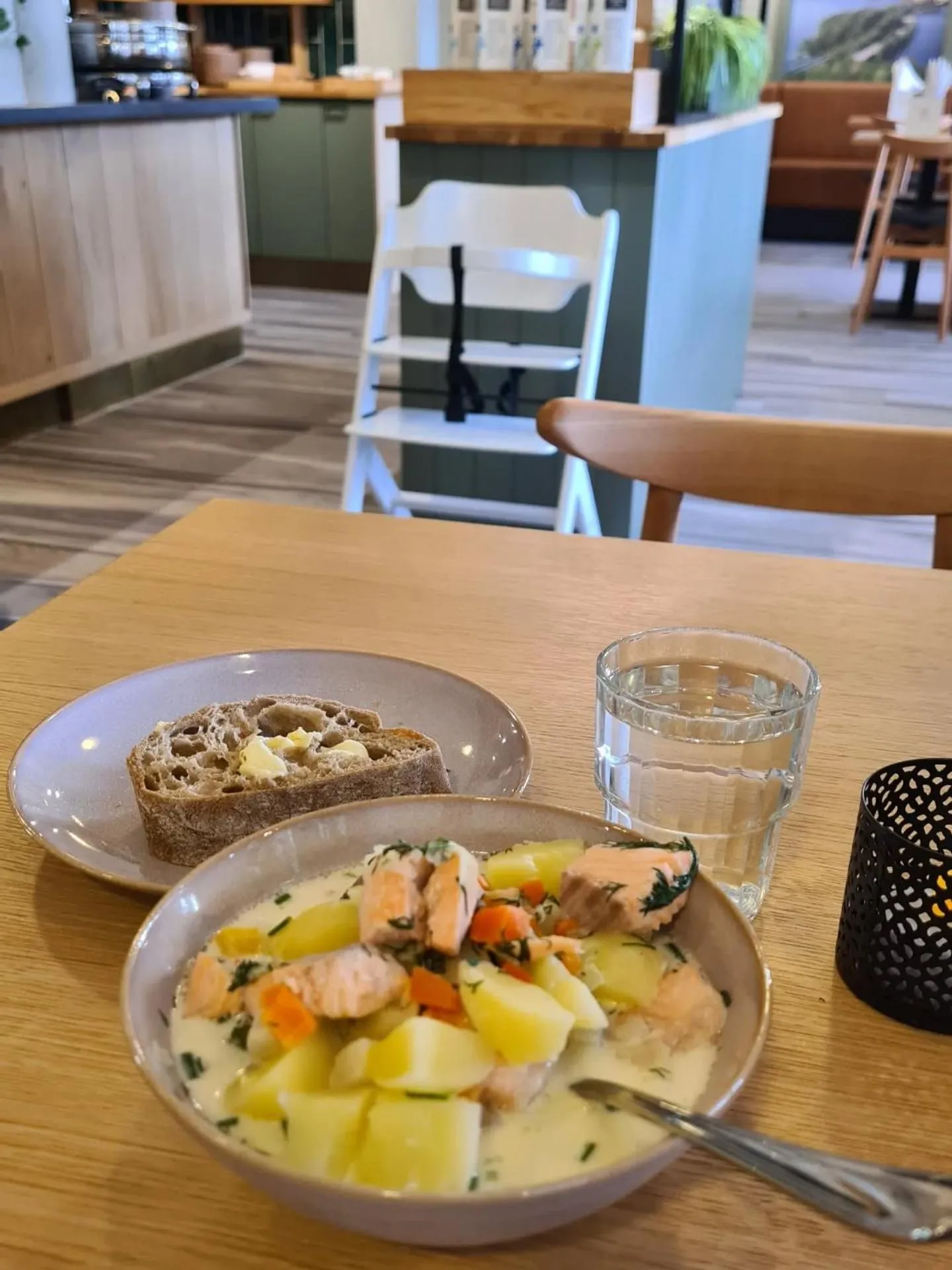 Restaurant/places to eat in Hotelli Savonlinna