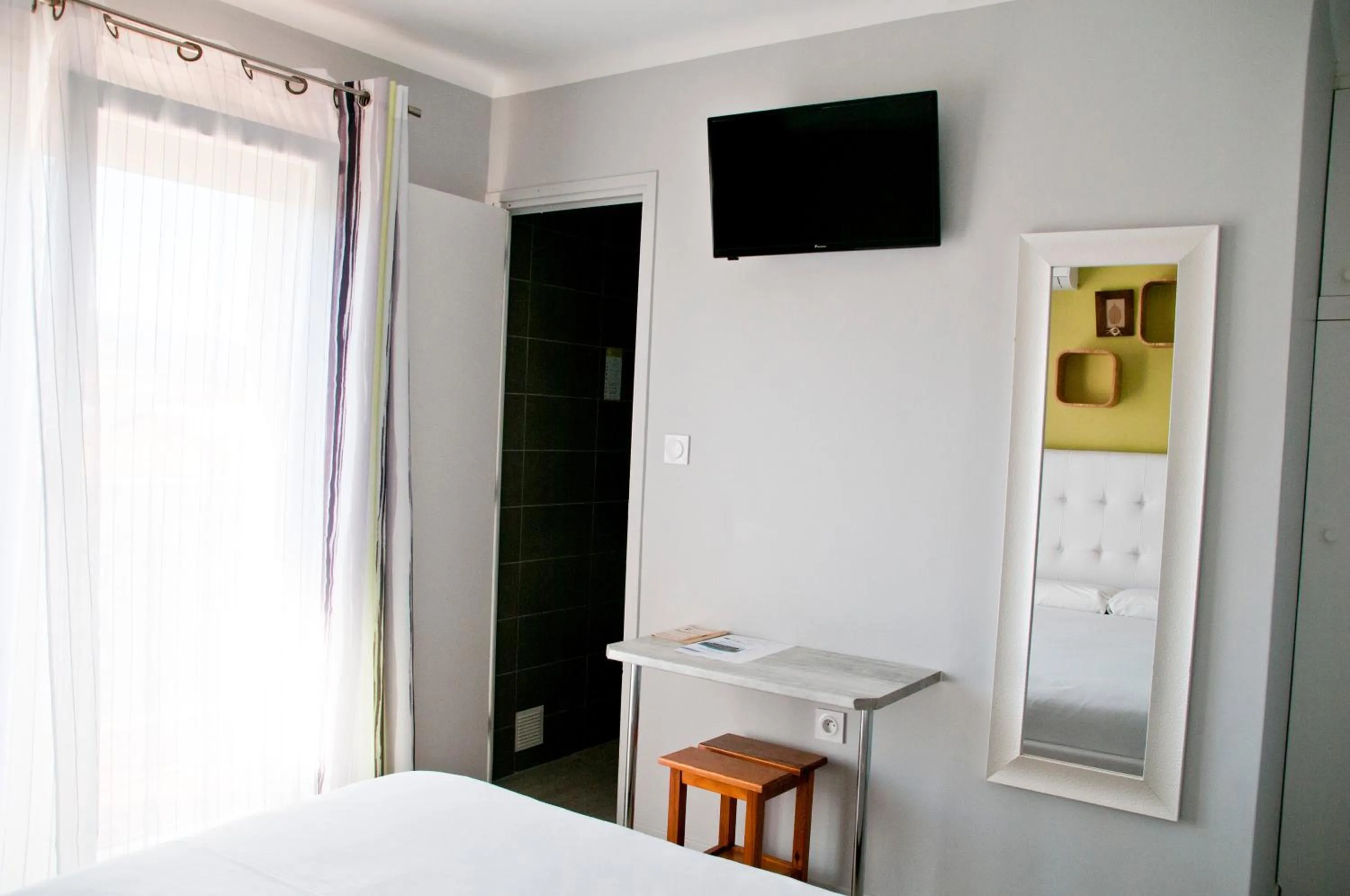 Bed in Hotel Bleu Azur