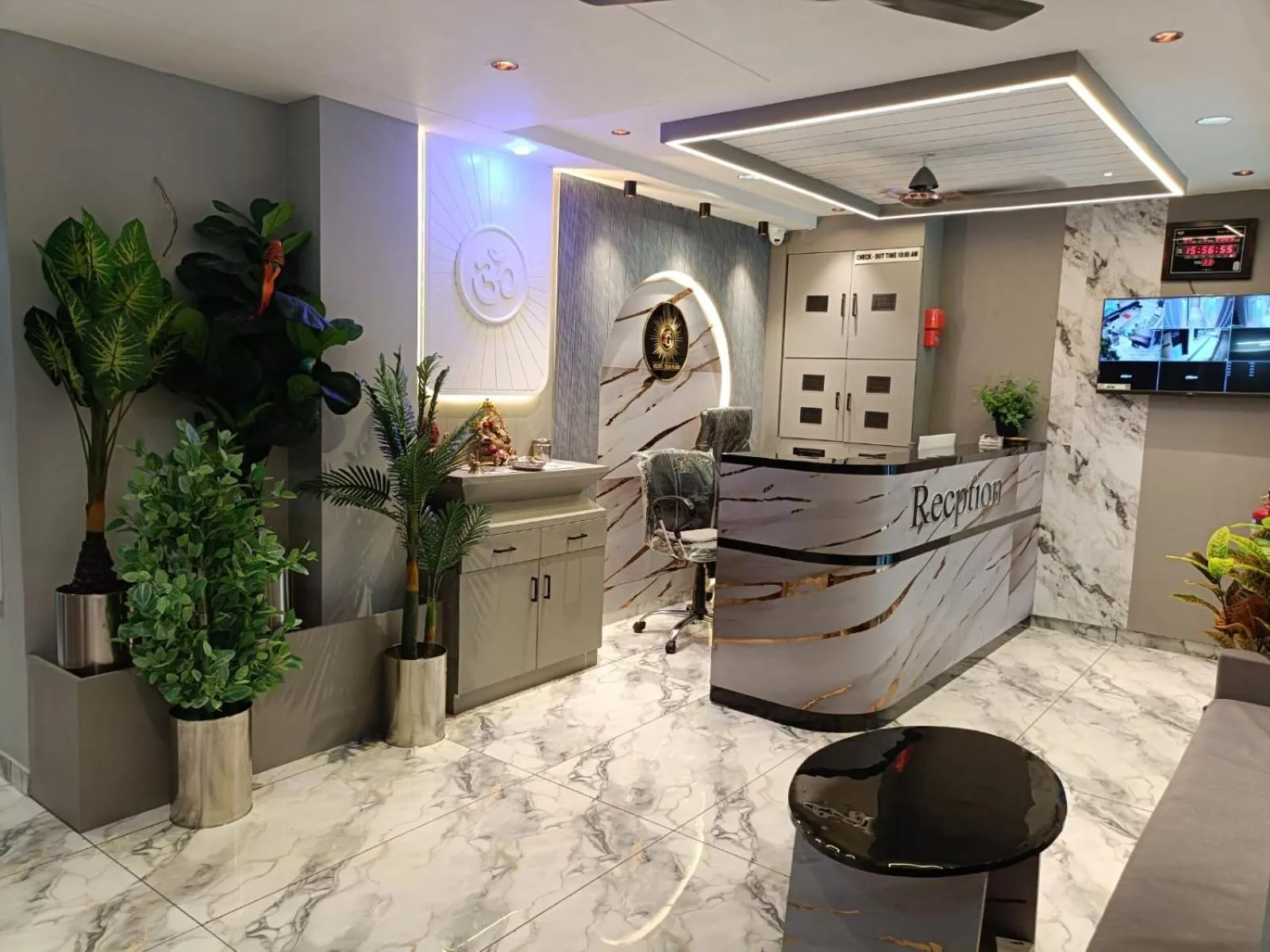 TV and multimedia in Hotel Sun PLaza