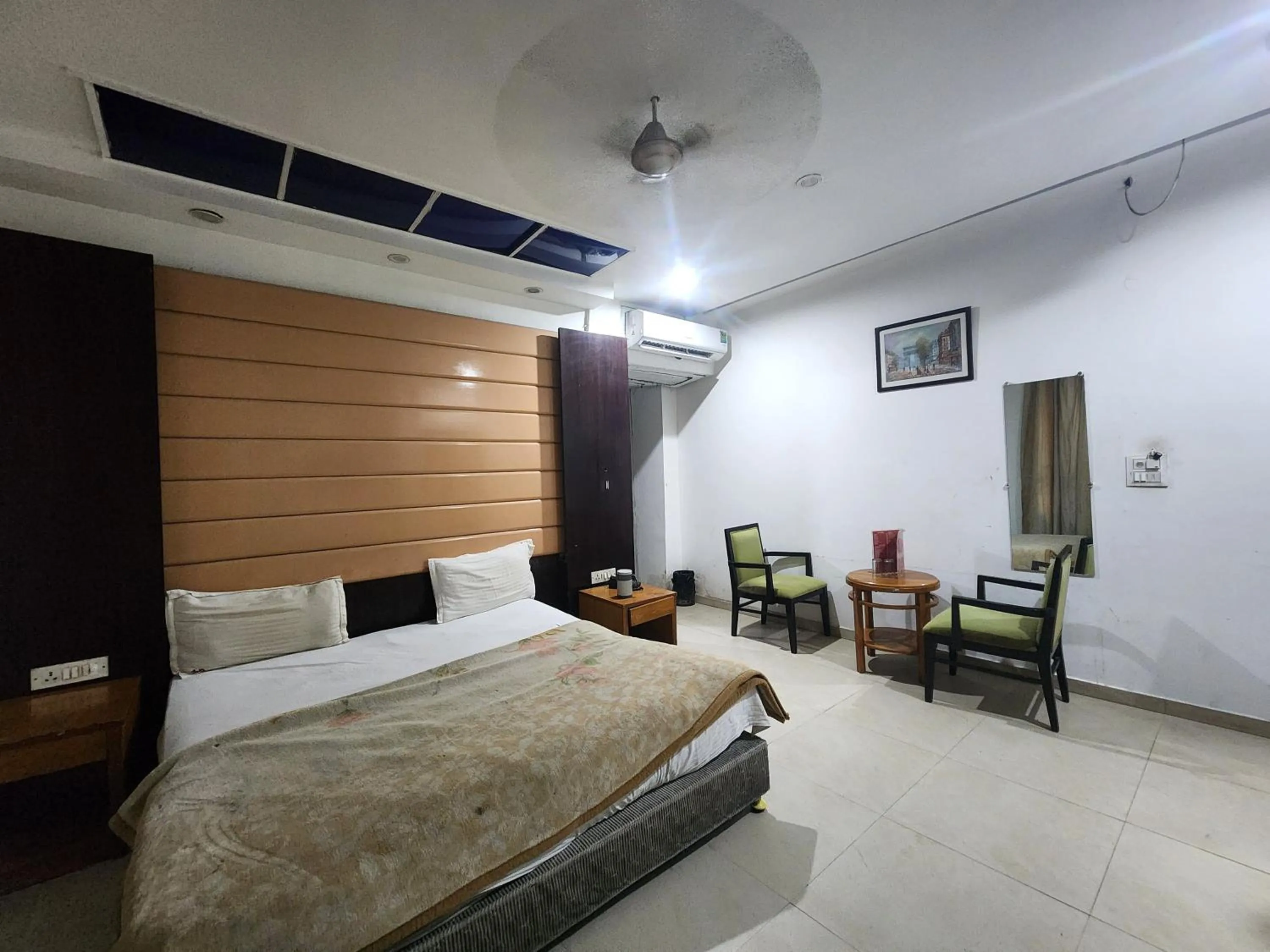 Bedroom, Bed in Hotel Florence Legacy