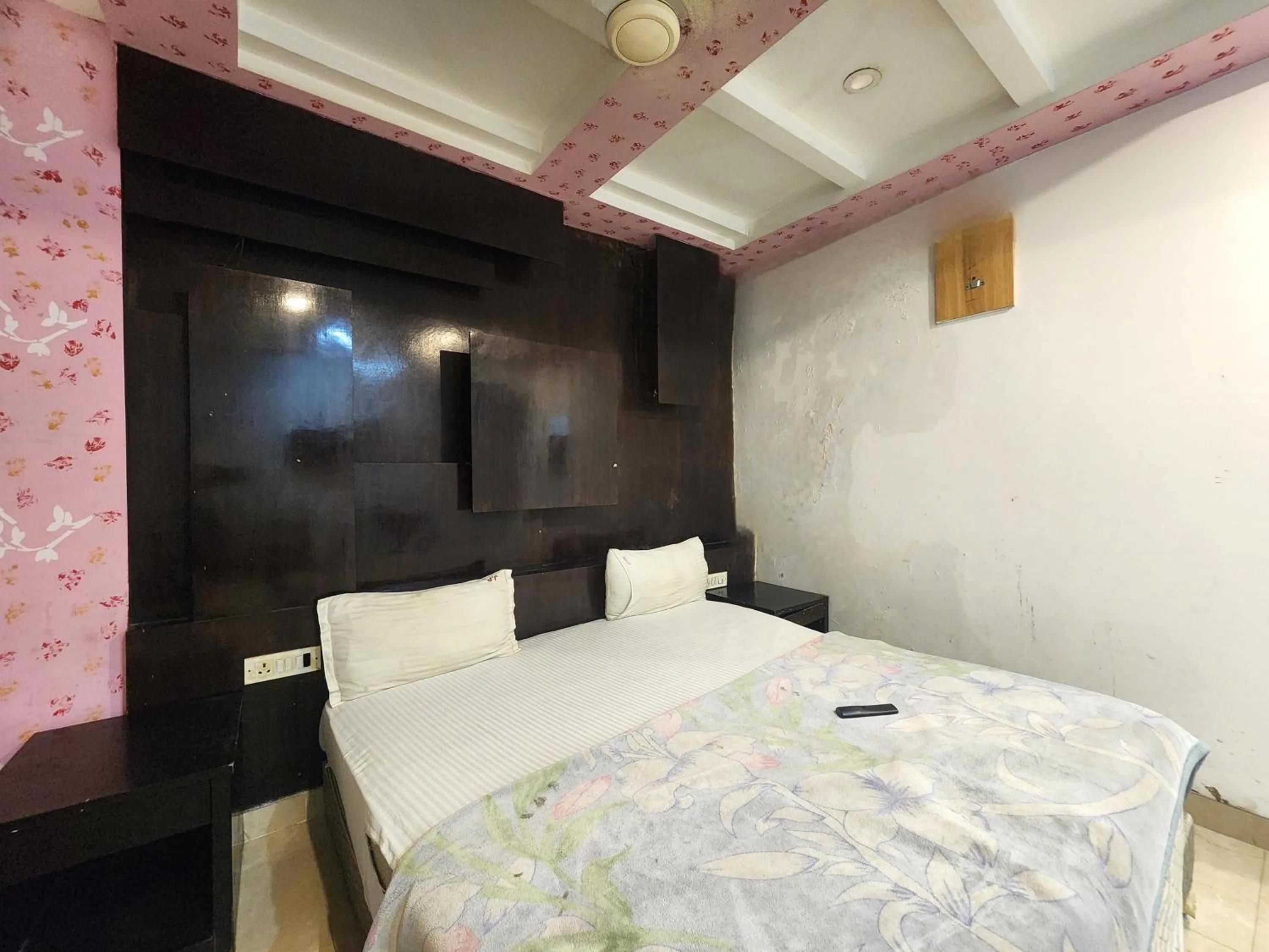 Bedroom, Bed in Hotel Florence Legacy