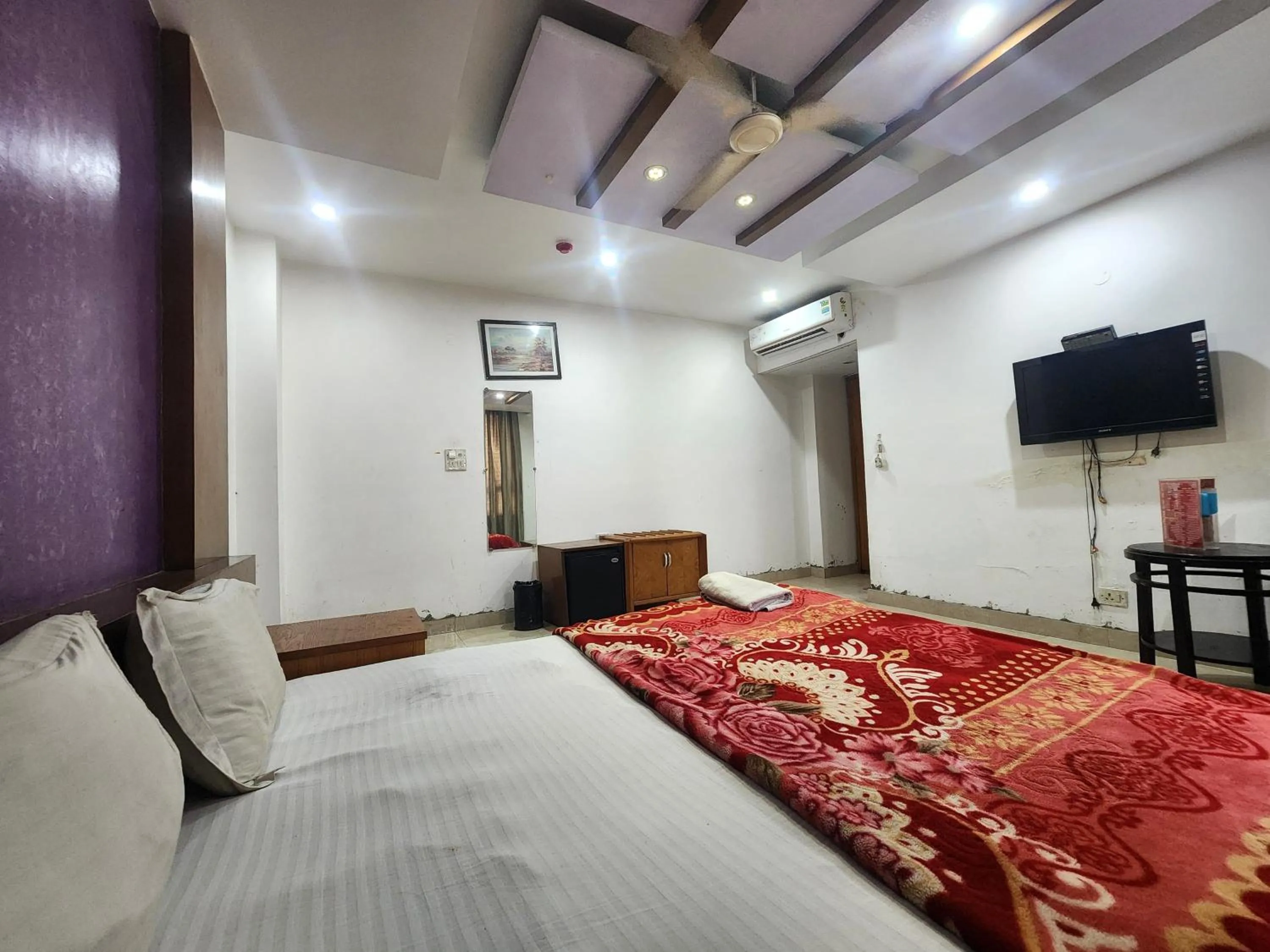 Bedroom, Bed in Hotel Florence Legacy