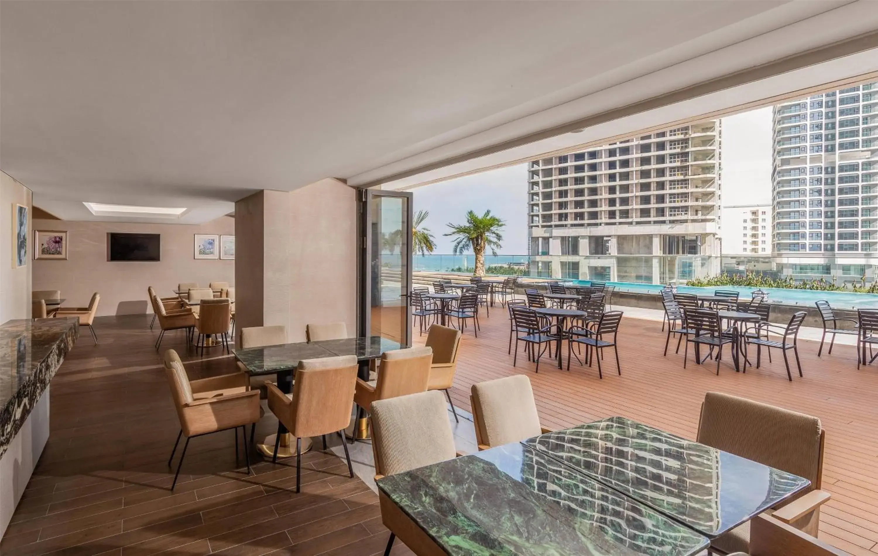 Restaurant/places to eat in Wyndham Soleil Danang - Free Two ways Airport Transport Restaurant/places to eat in Wyndham Soleil Danang - Free Two ways Airport Transport