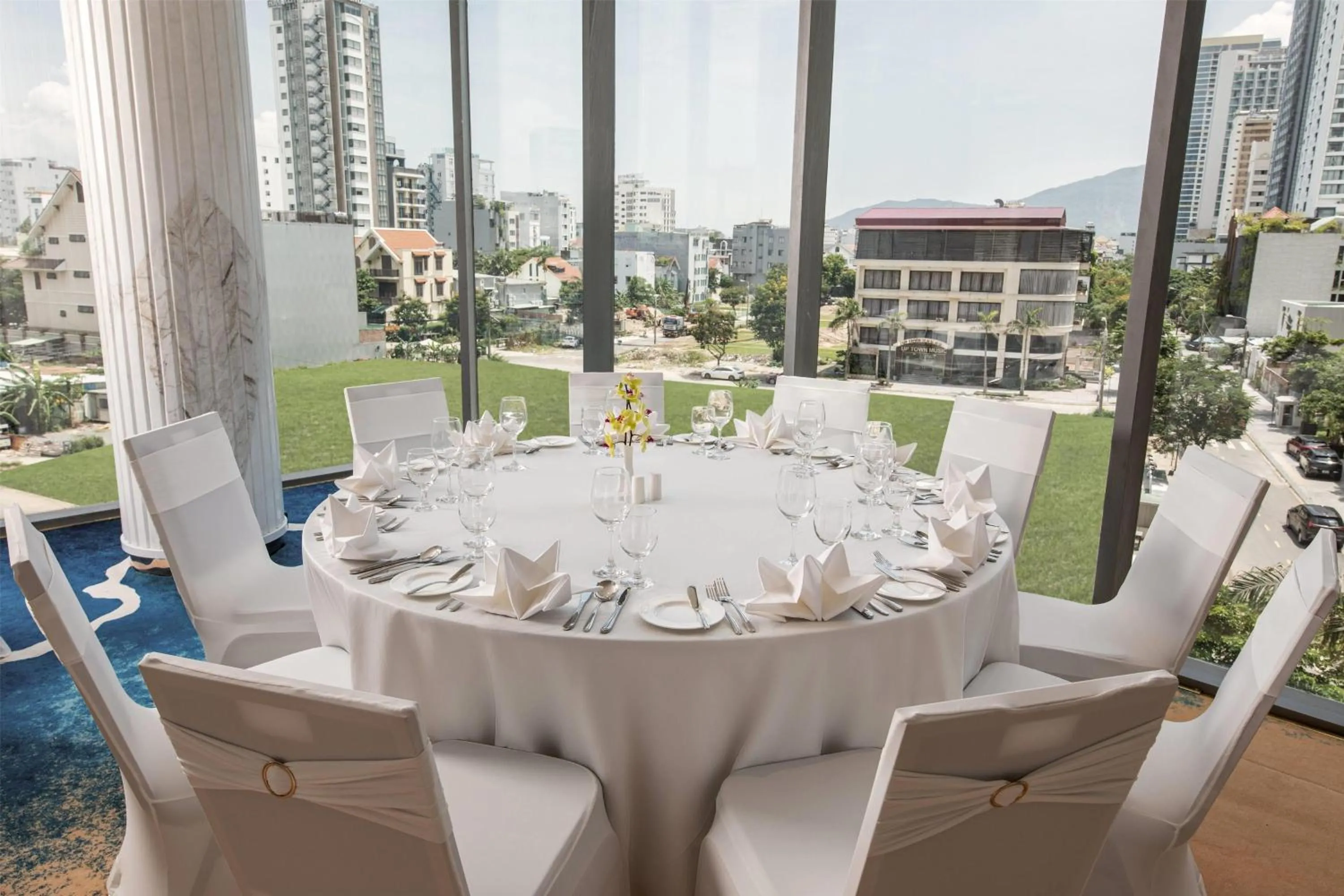 Meeting/conference room in Wyndham Soleil Danang - Free Schedule Airport Shuttle