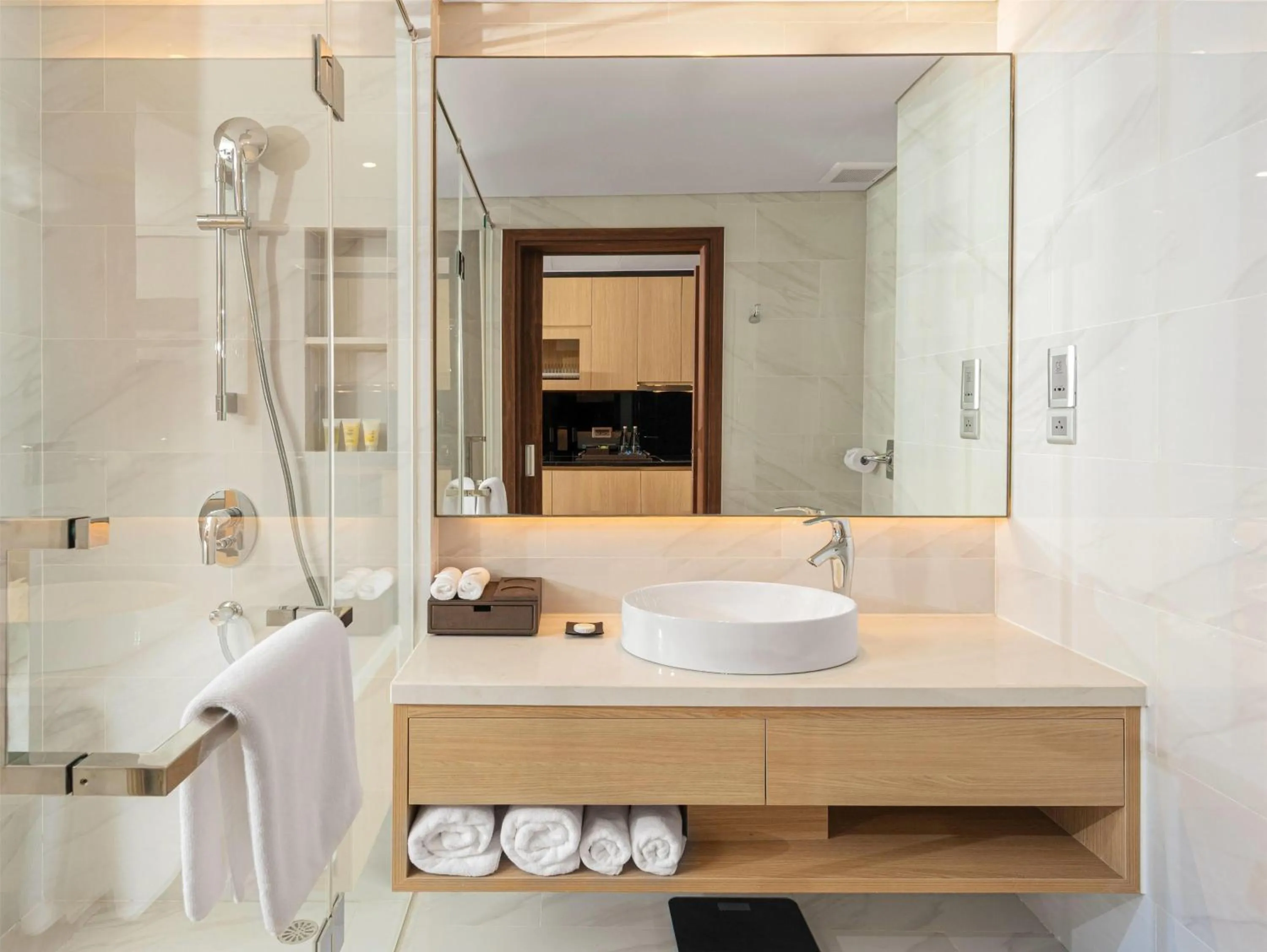 Bathroom in Wyndham Soleil Danang - Free Schedule Airport Shuttle