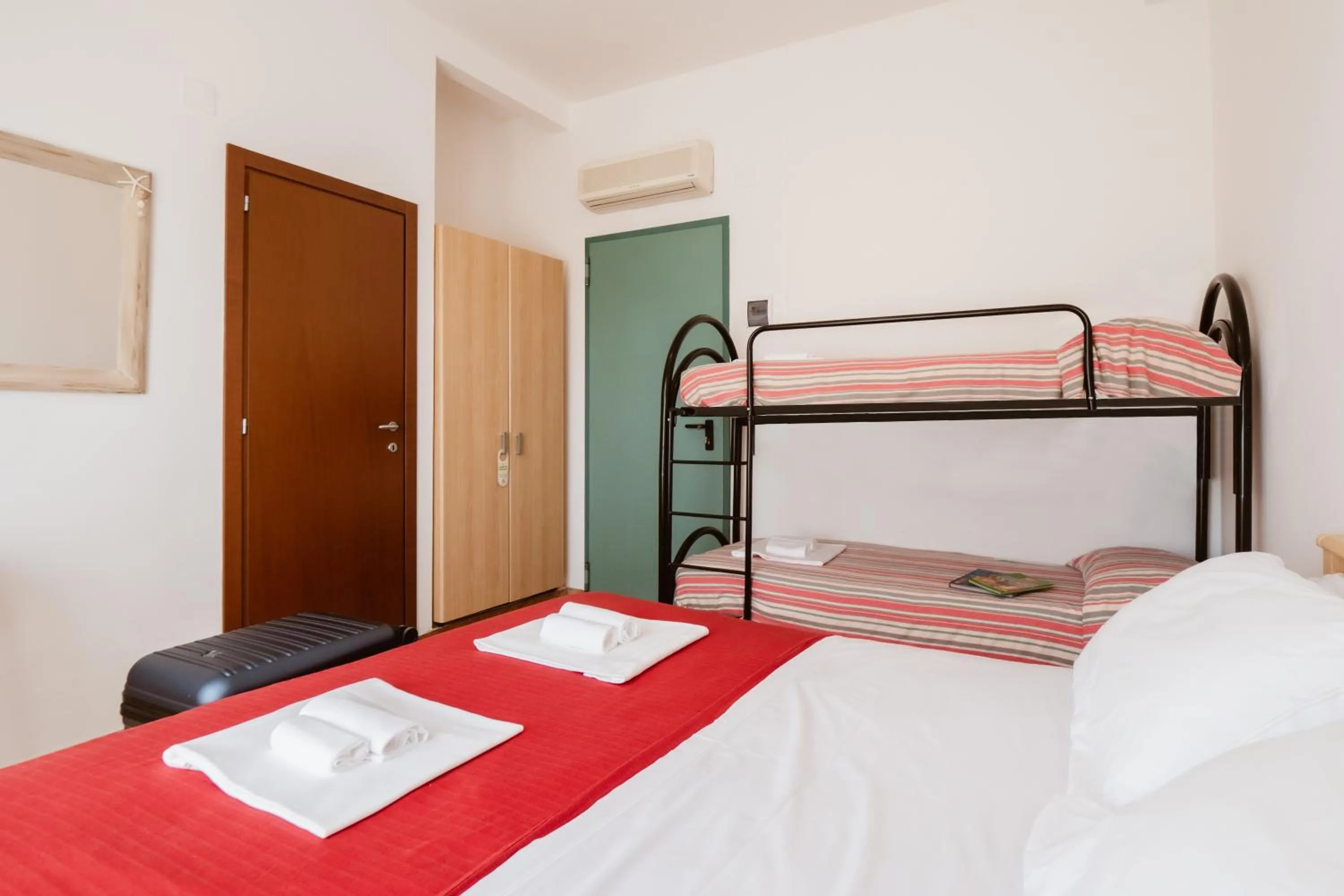 Bed in Hotel Villa del Mare