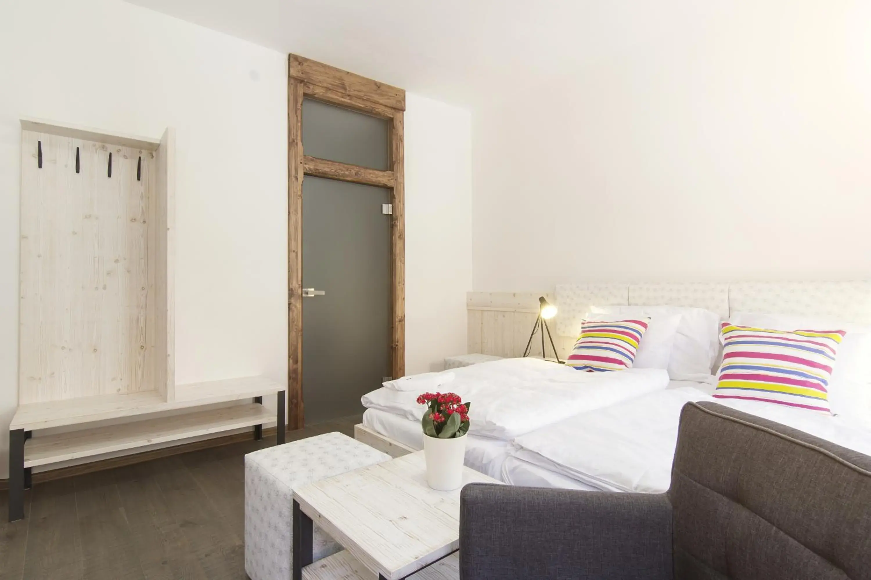 Bedroom, Bed in Largo Bedroom, Bed in Largo