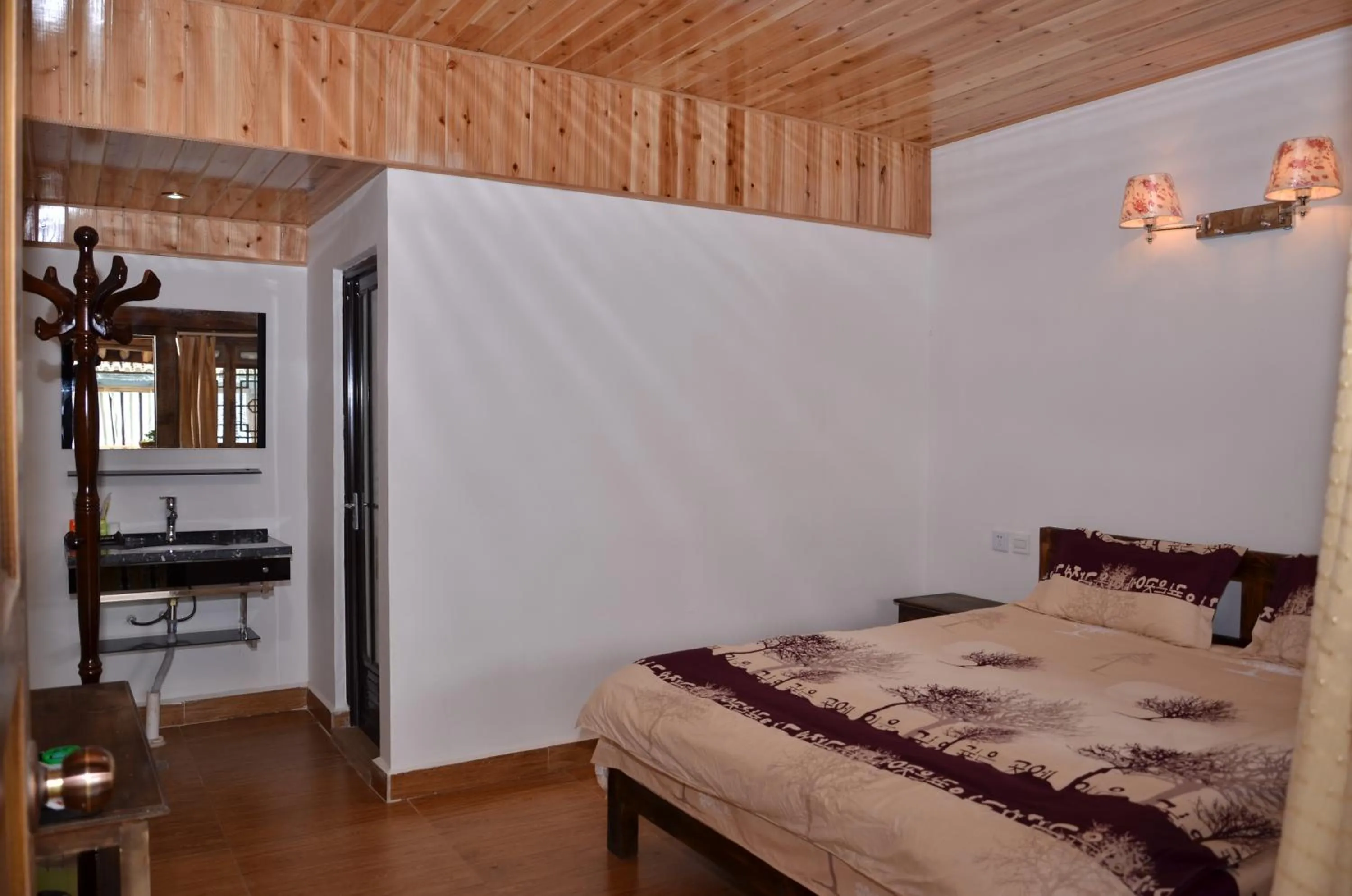 Other, Bed in Tourist Courtyard Hotel