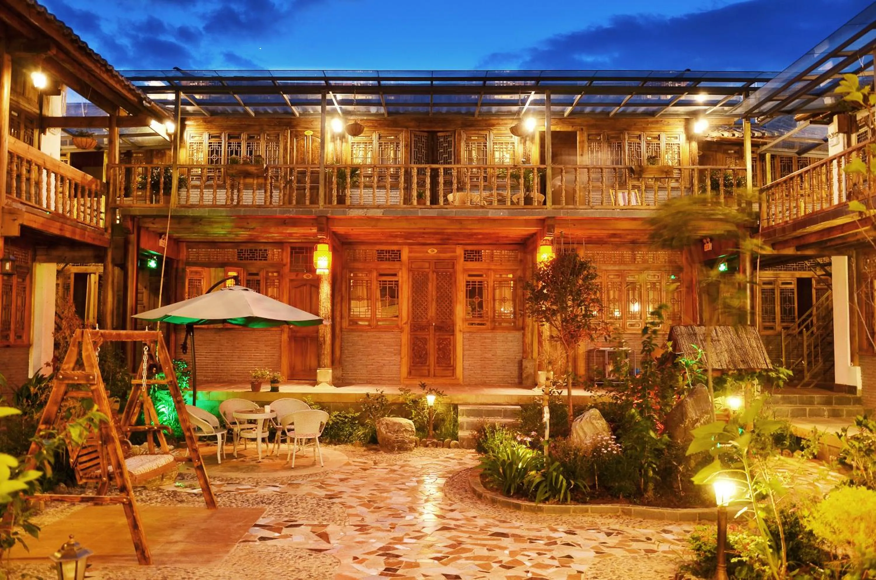 Garden in Tourist Courtyard Hotel