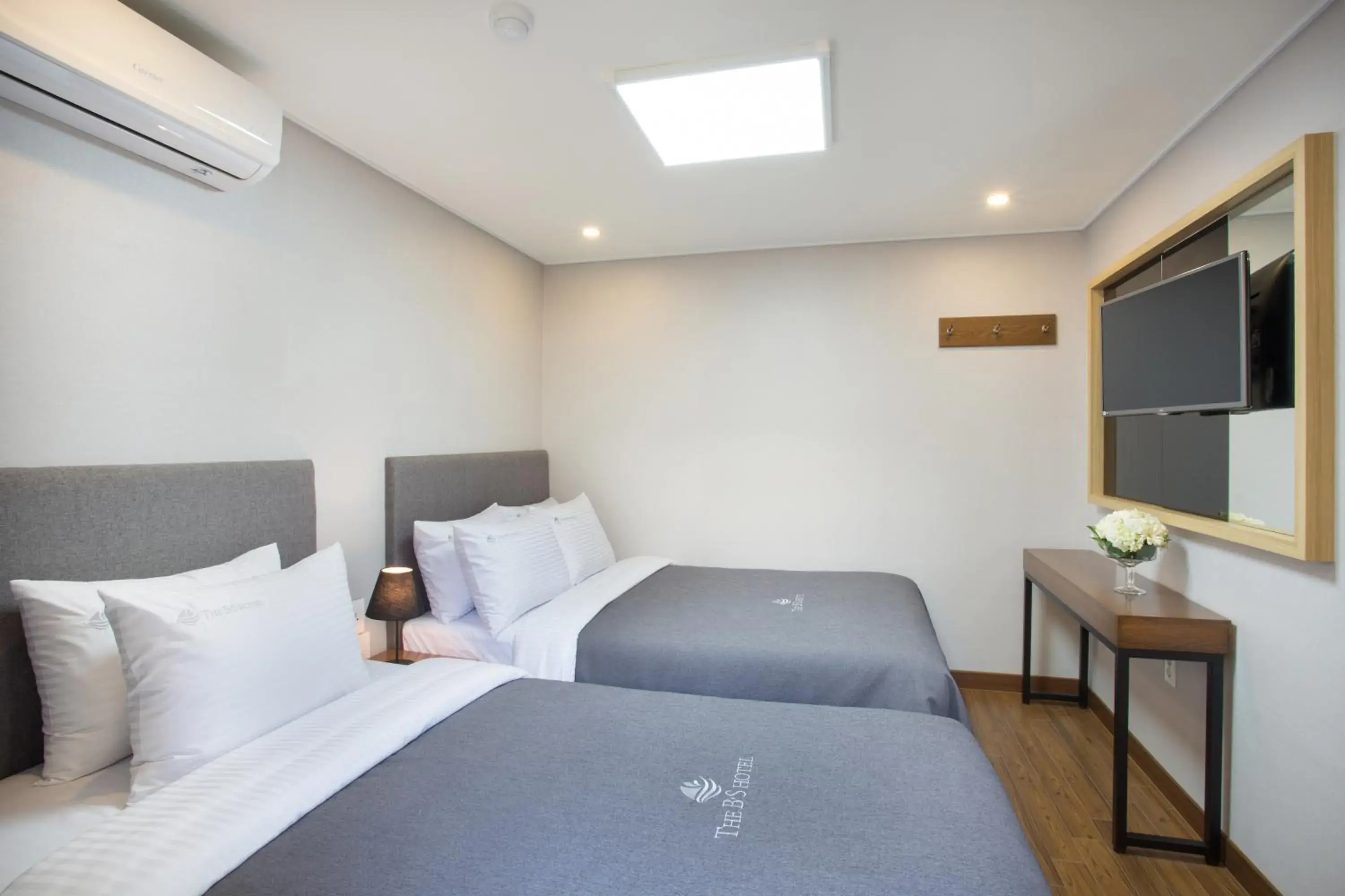 Bed in The BS Hotel Busan Station Bed in The BS Hotel Busan Station