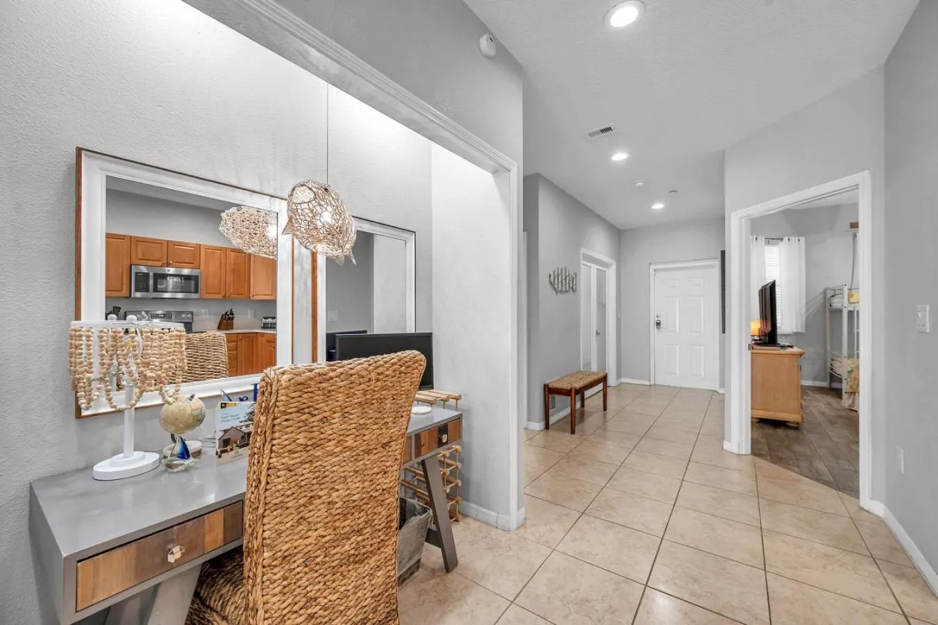 Harborview Grande Unit 207