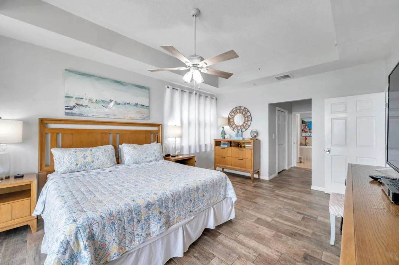 Bed in Harborview Grande Unit 207