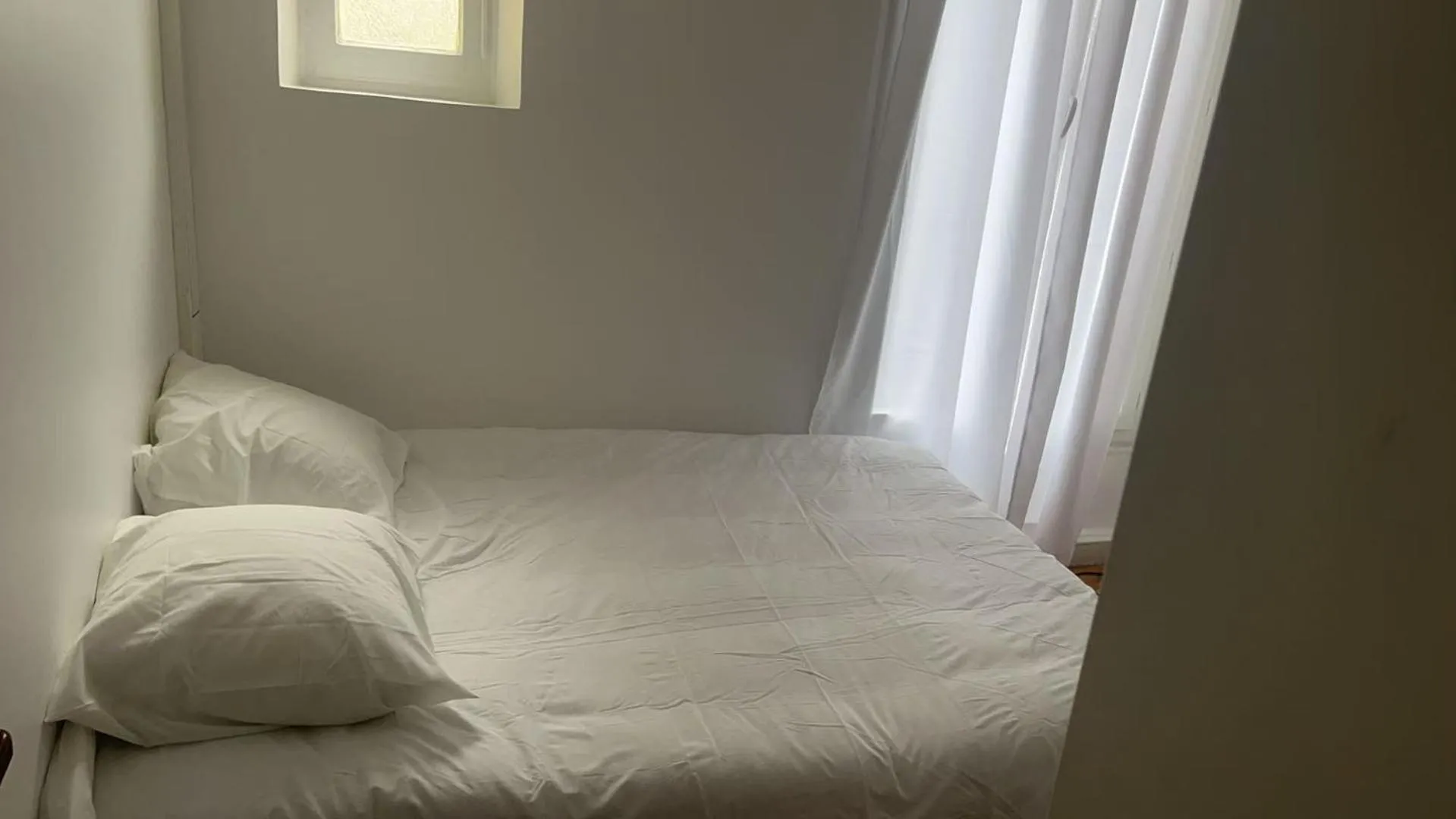 Bed in Votre Maison Lointaine