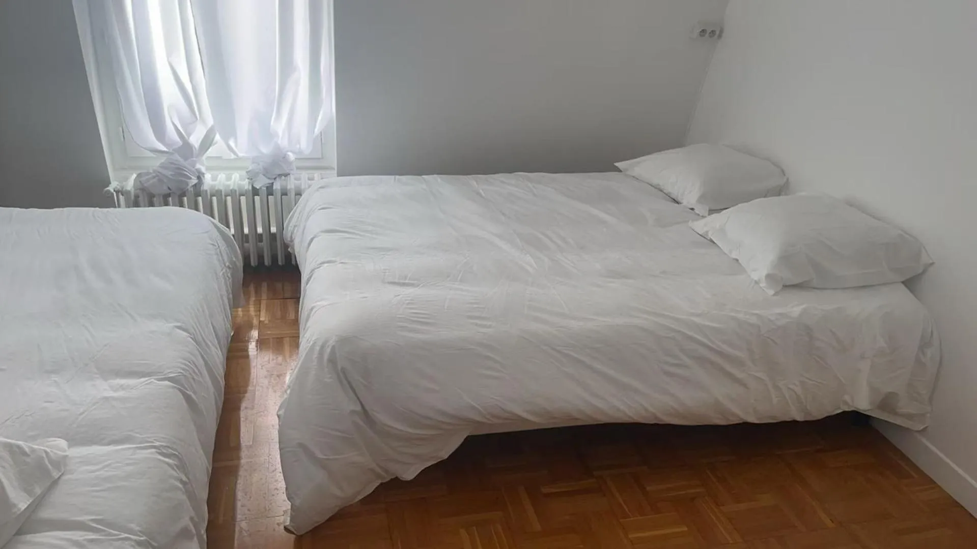 Bed in Votre Maison Lointaine