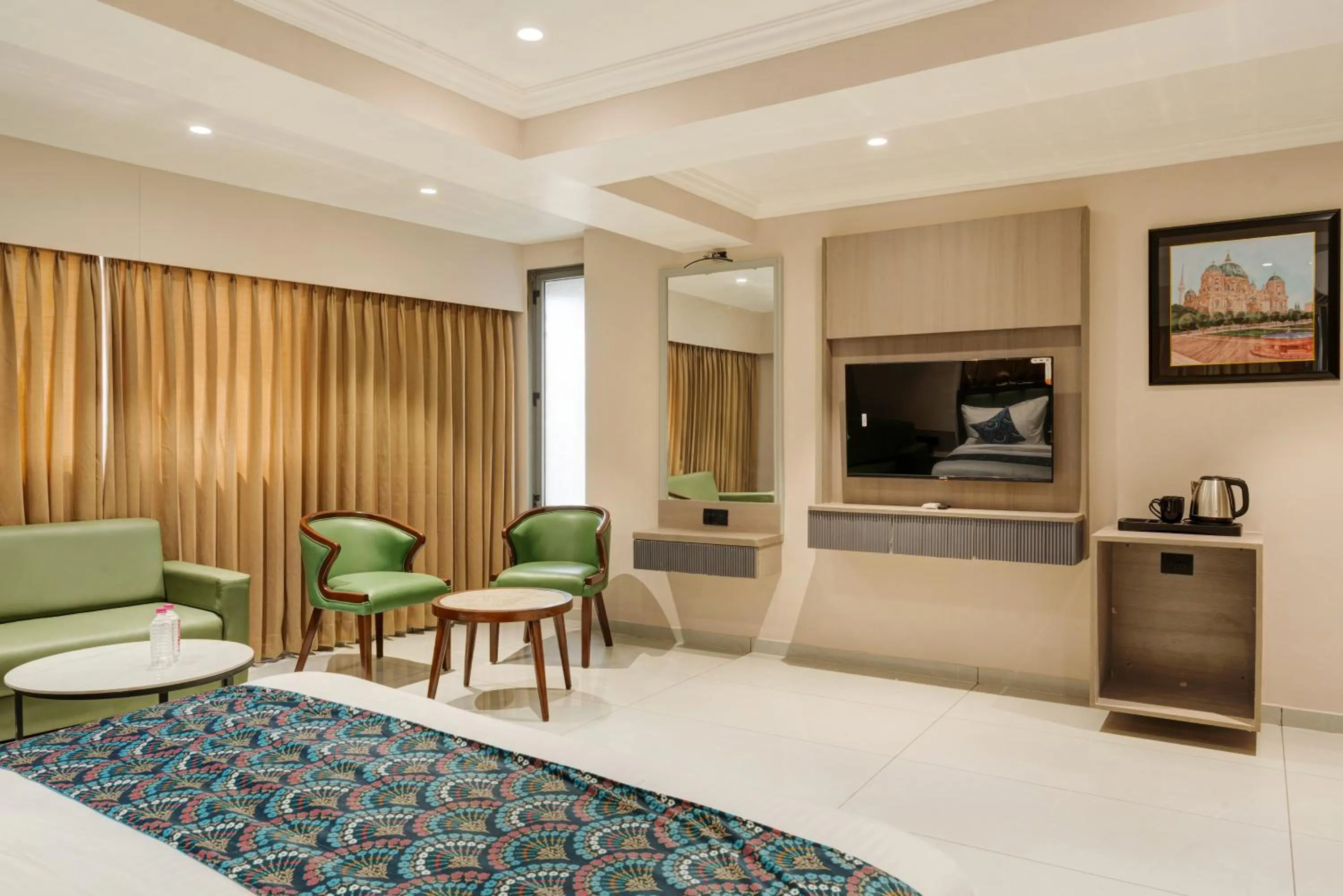 TV and multimedia in Hotel Royal Time