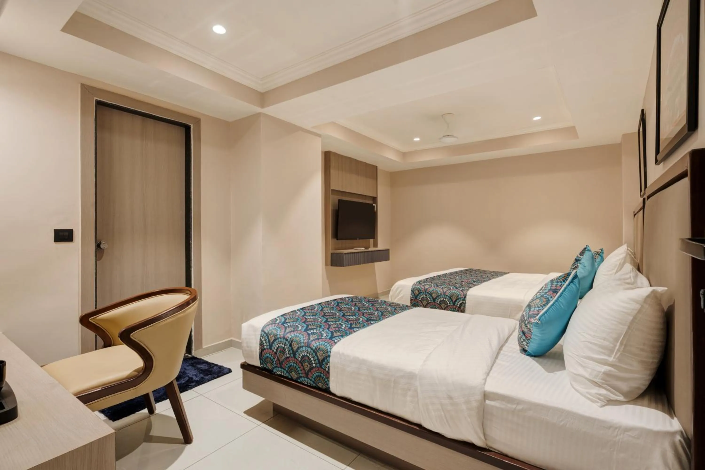 Bed in Hotel Royal Time
