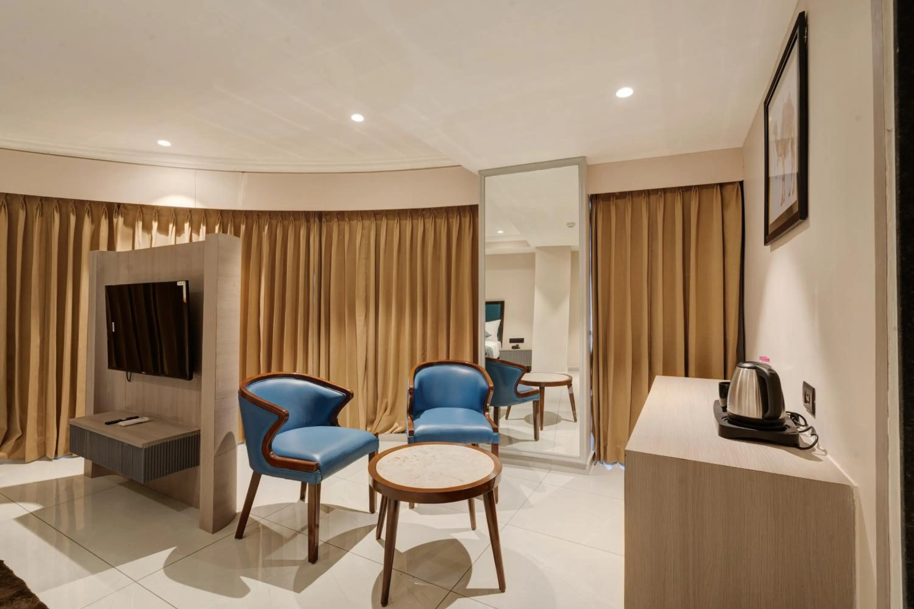 TV and multimedia in Hotel Royal Time