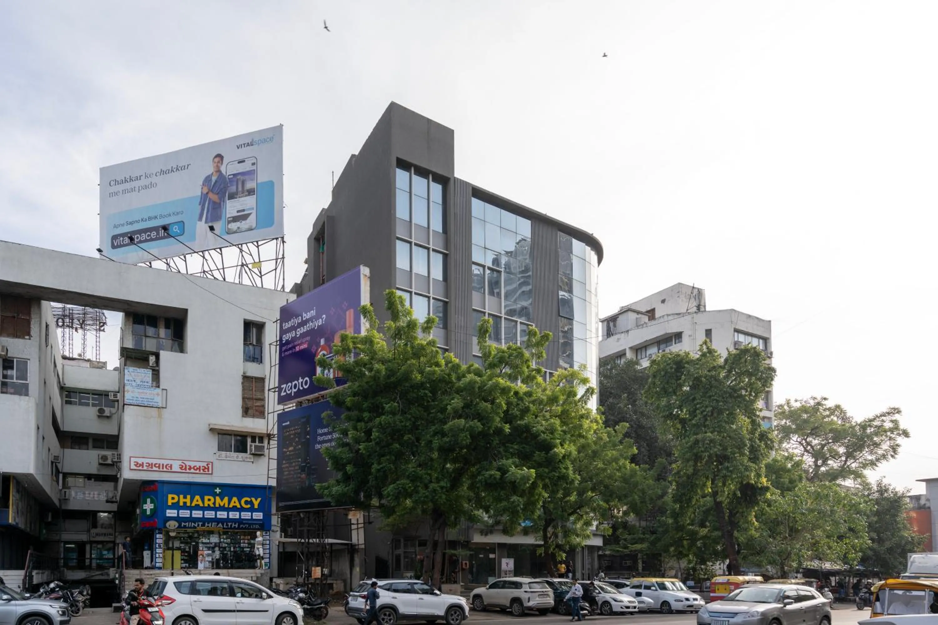 Property building in Hotel Royal Time