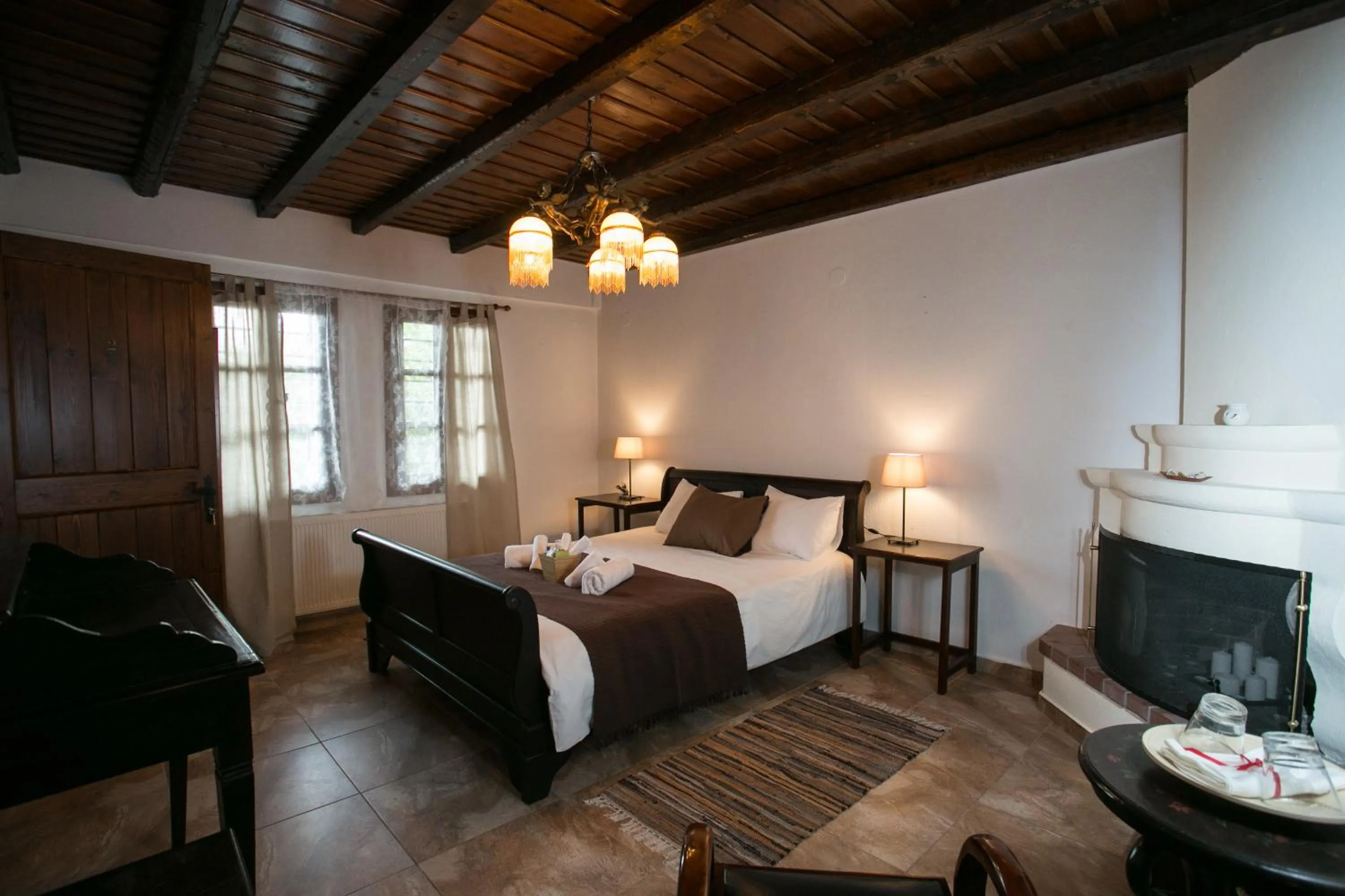 Day, Bed in Enastron Guesthouse