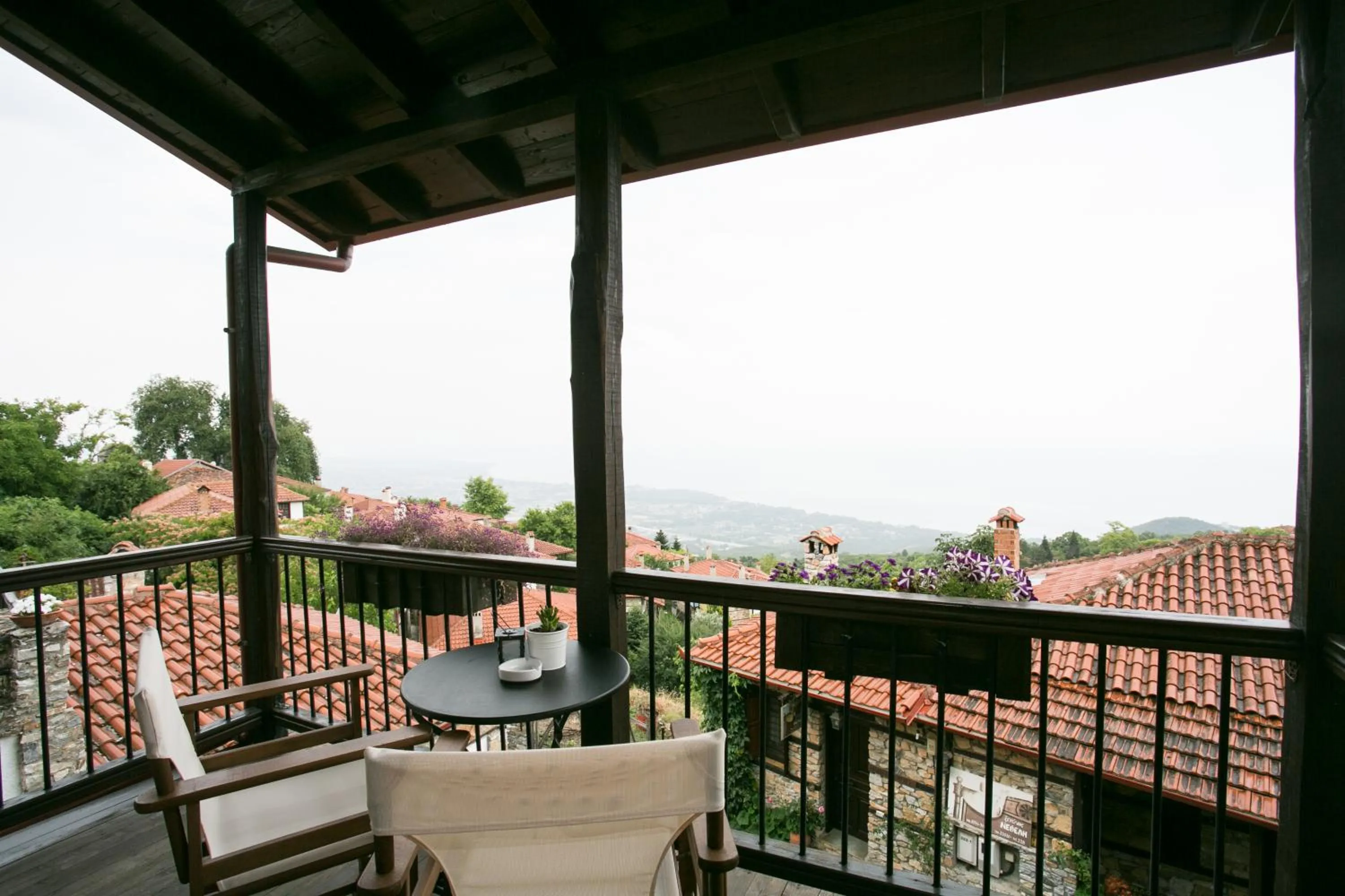 Day in Enastron Guesthouse