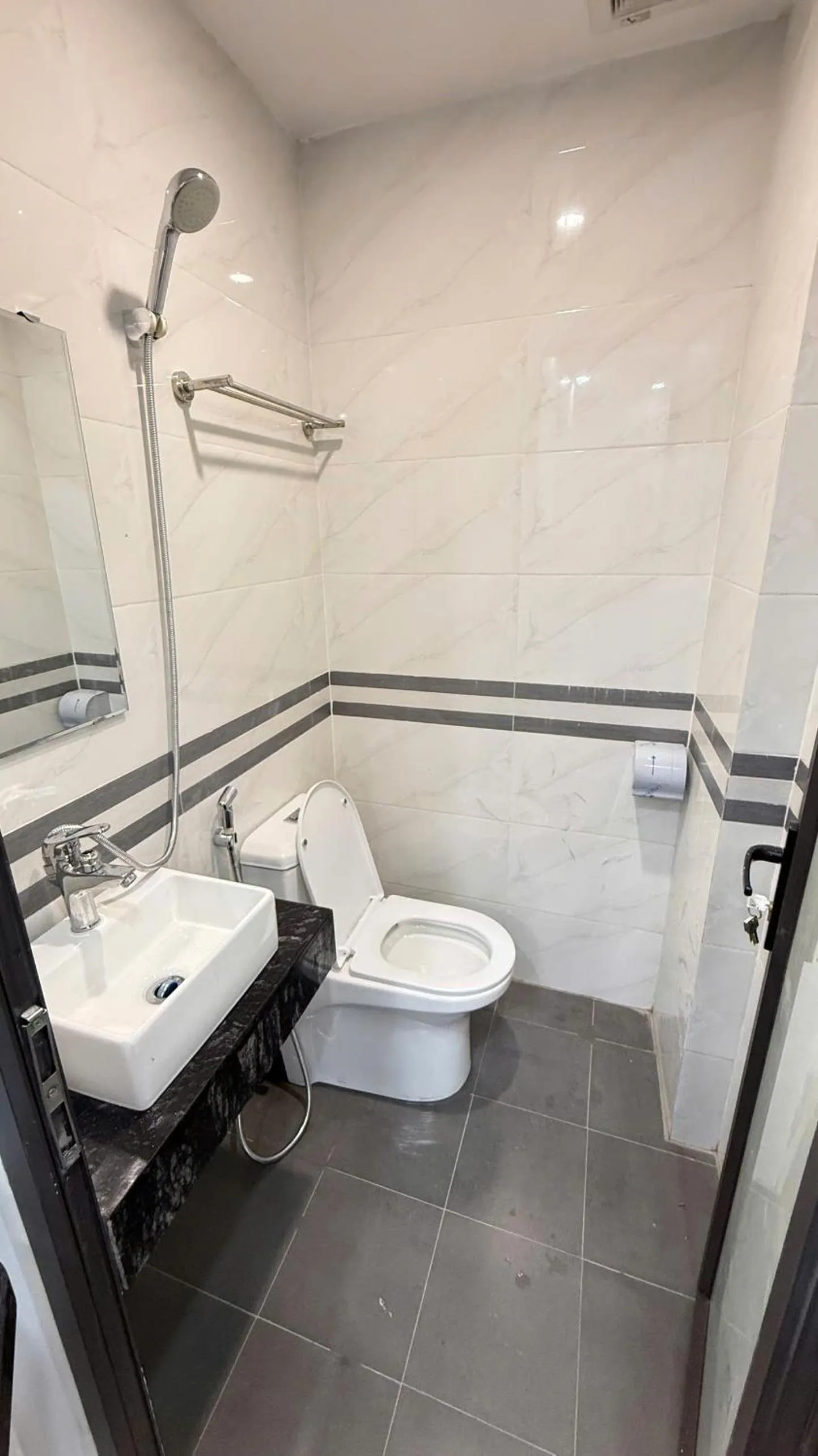 Era Apartment 491 De La Thanh