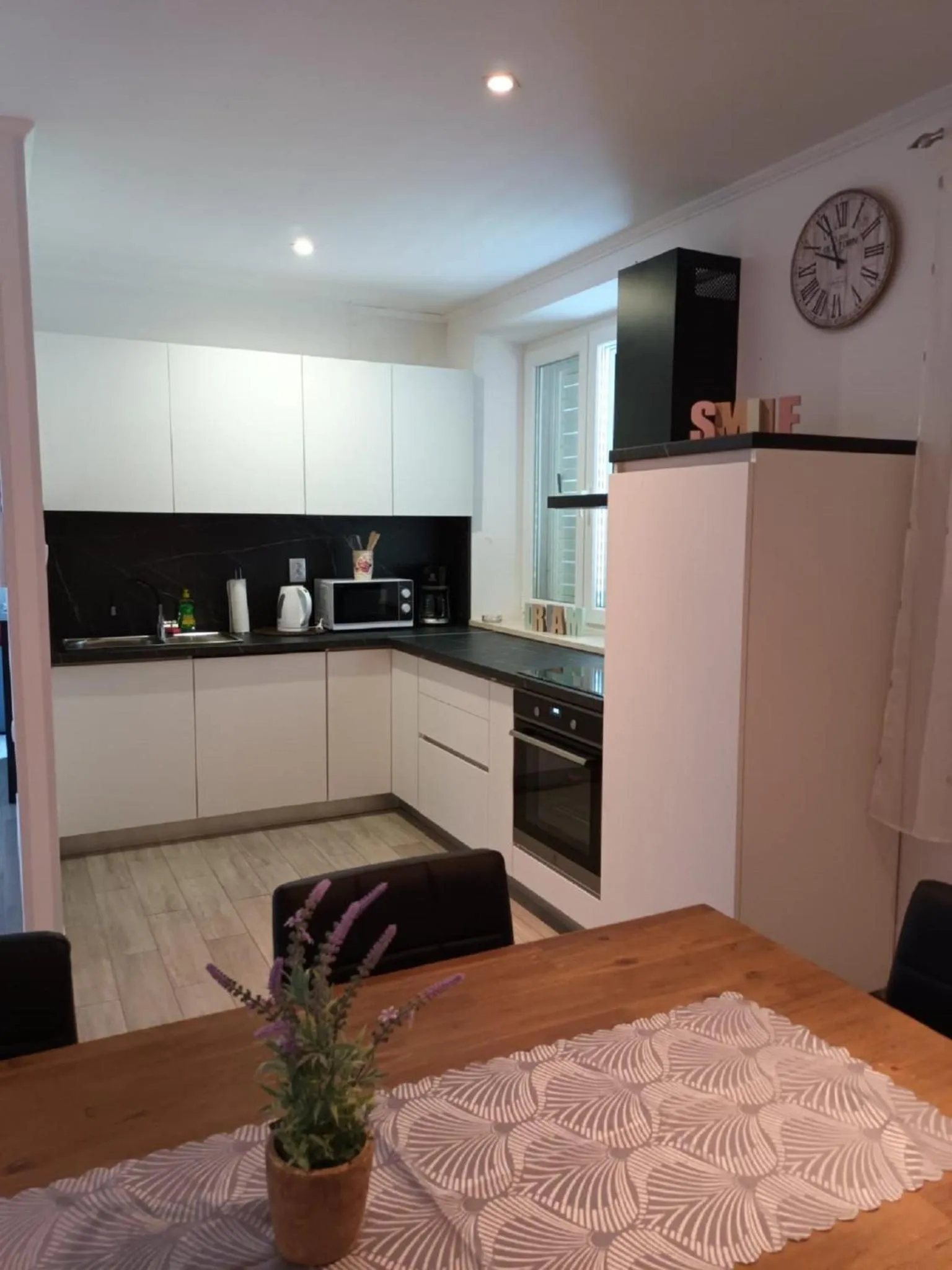 Kitchen or kitchenette in Villa Oasis Cypress