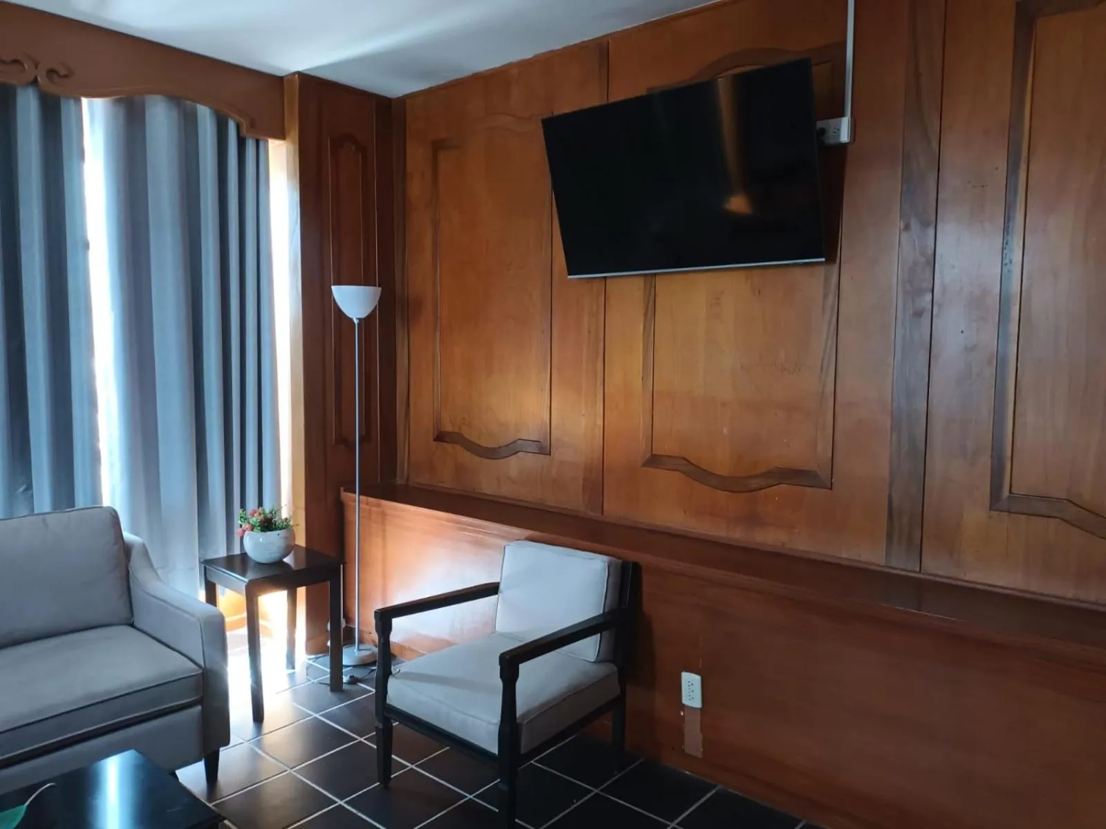 Communal lounge/ TV room in Hotel Rio Nazas