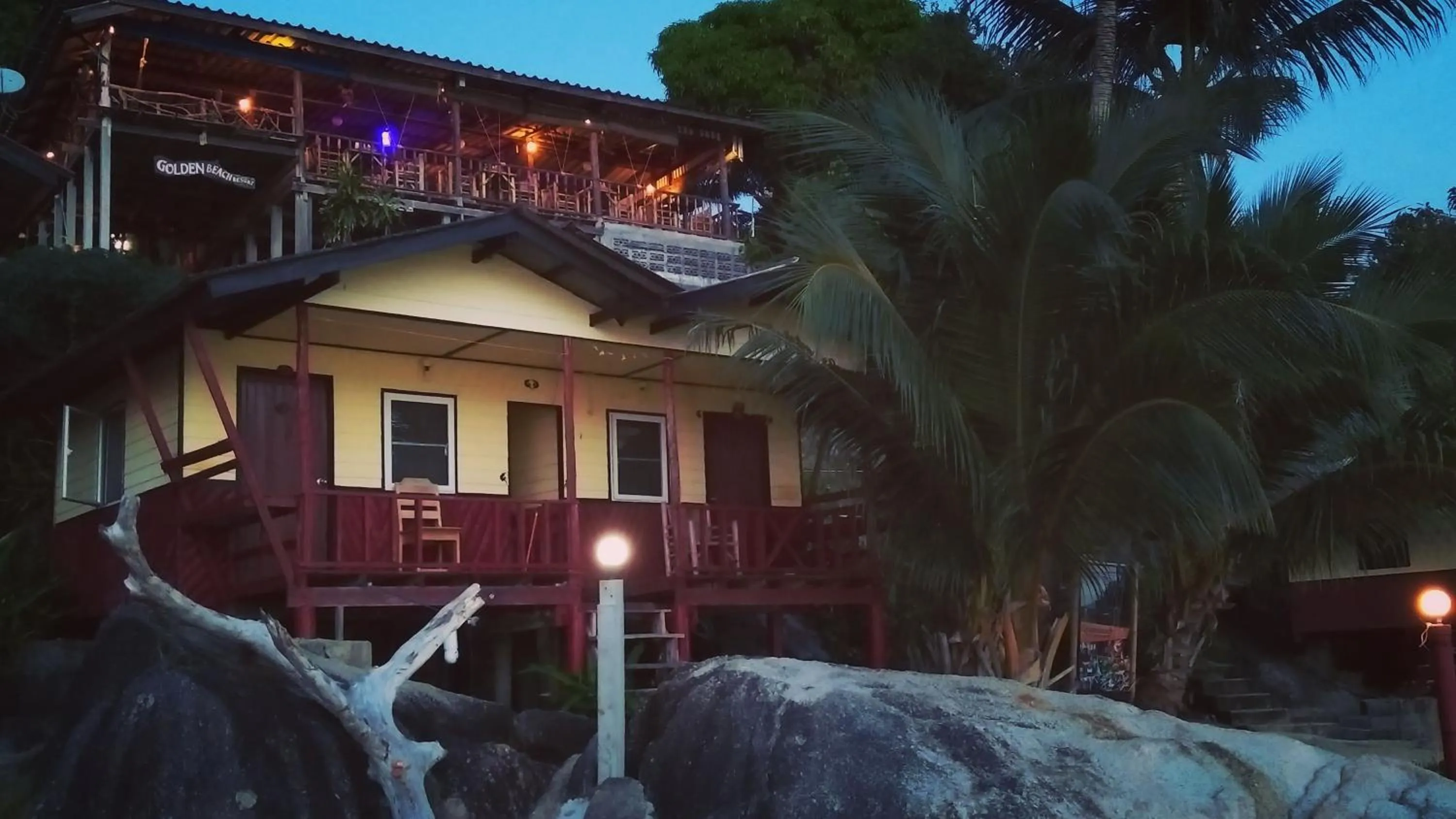 Night in Golden Beach Resort Koh Phangan