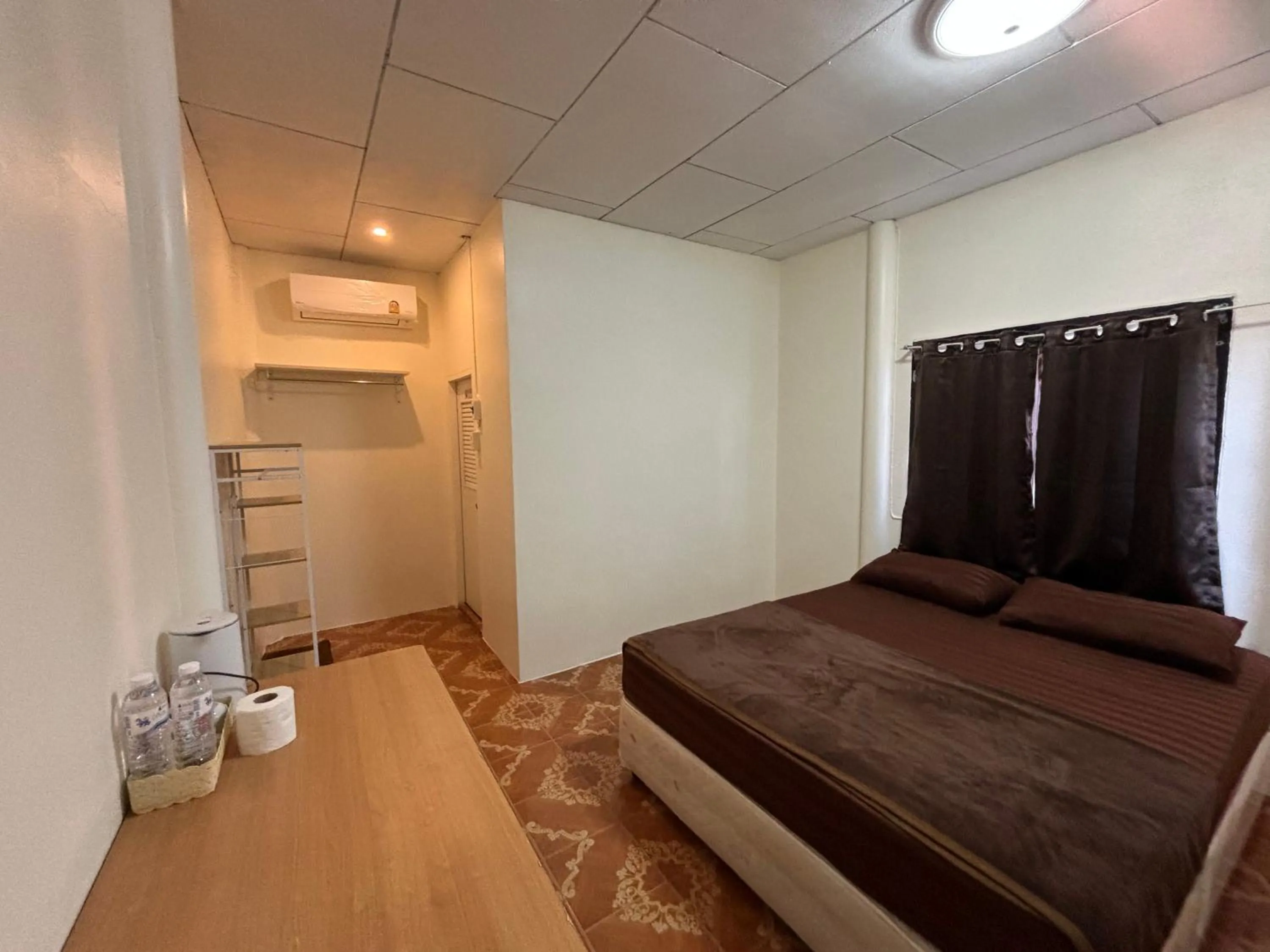 Bed in Golden Beach Resort Koh Phangan