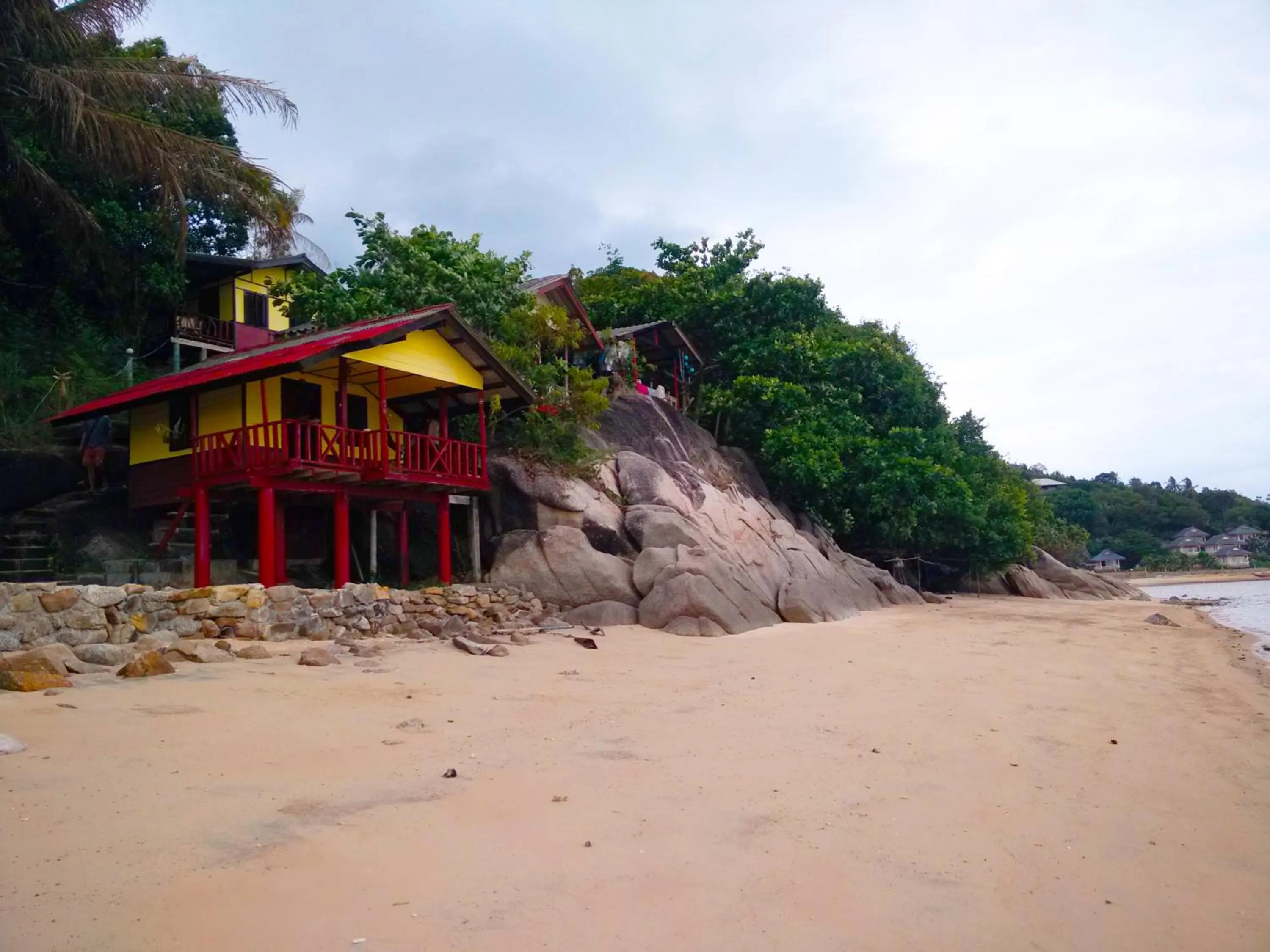 Beach in Golden Beach Resort Koh Phangan