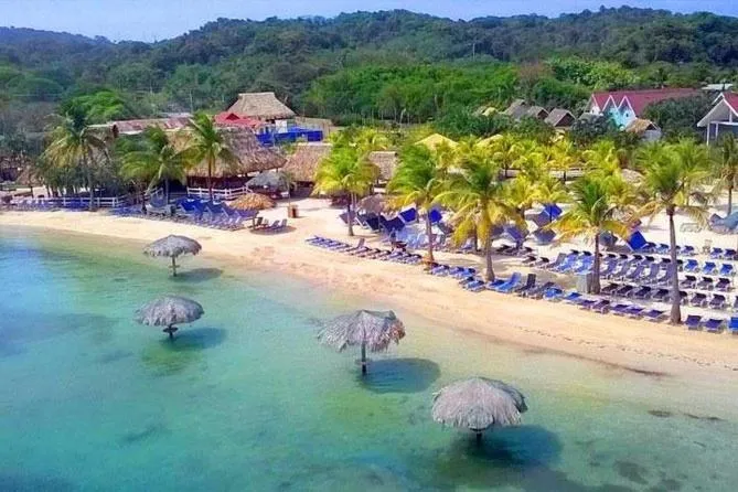 Las Palmas Cabins