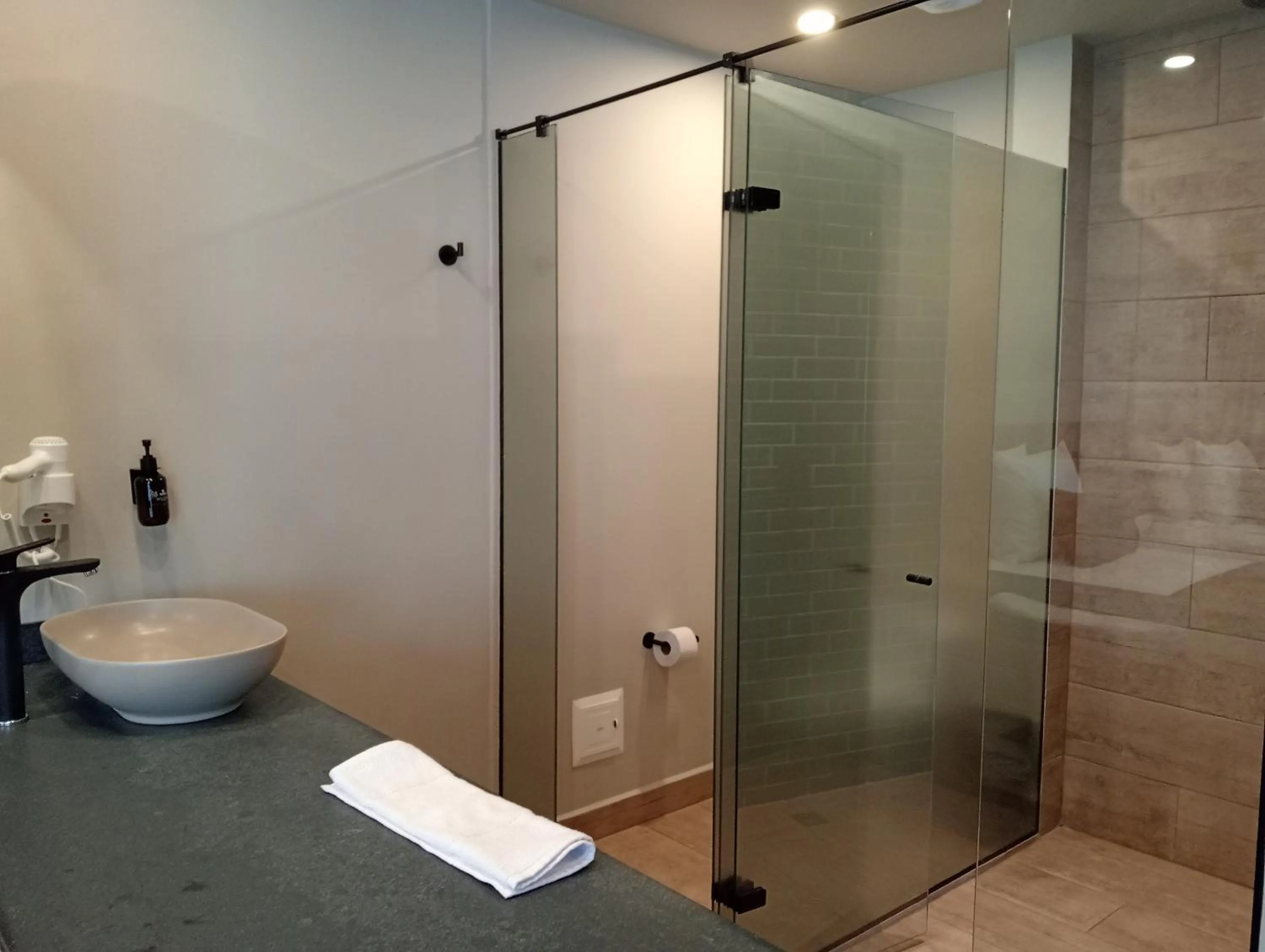 Shower in Hotel Rulay Medellin