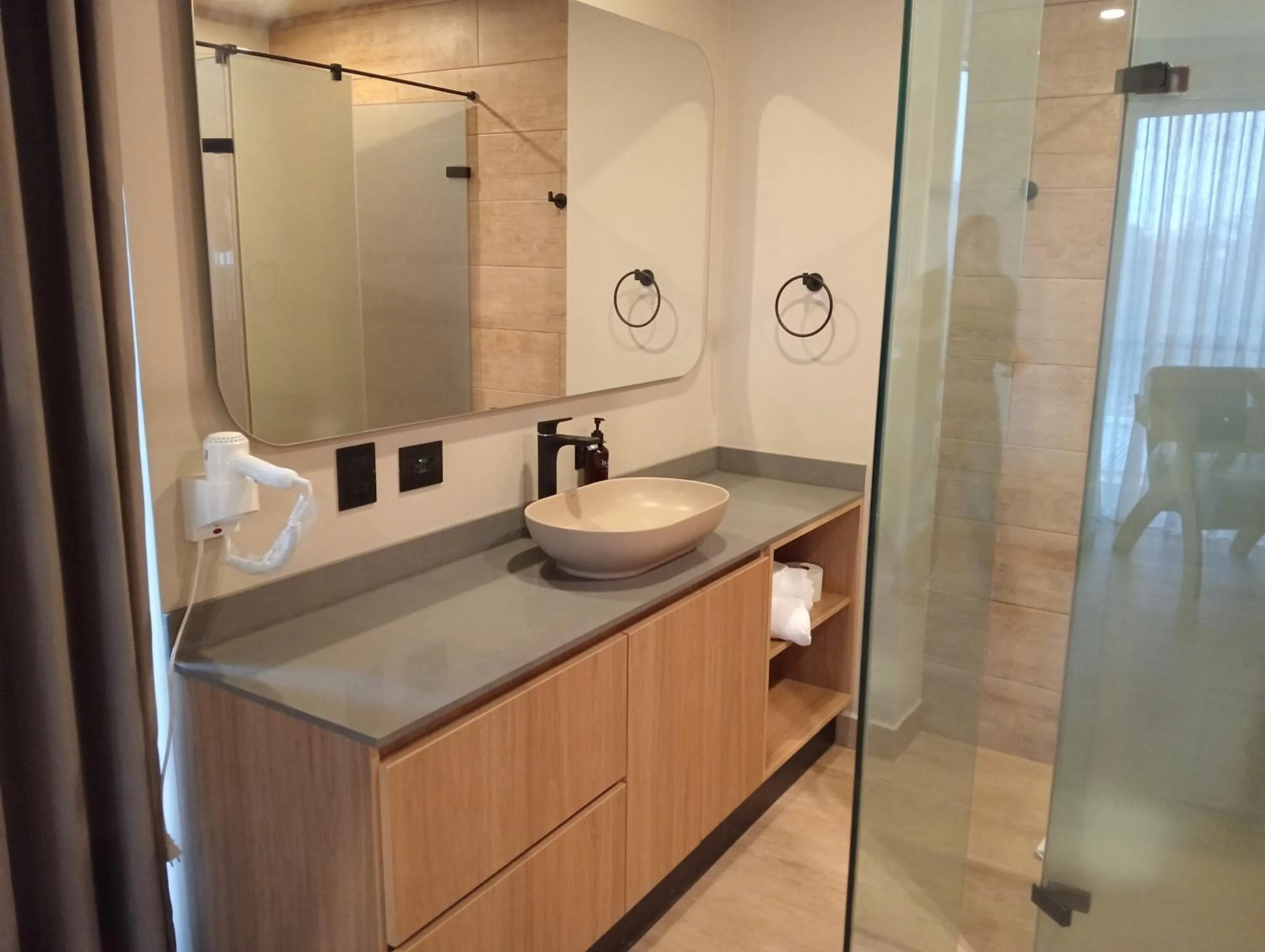 Shower in Hotel Rulay Medellin