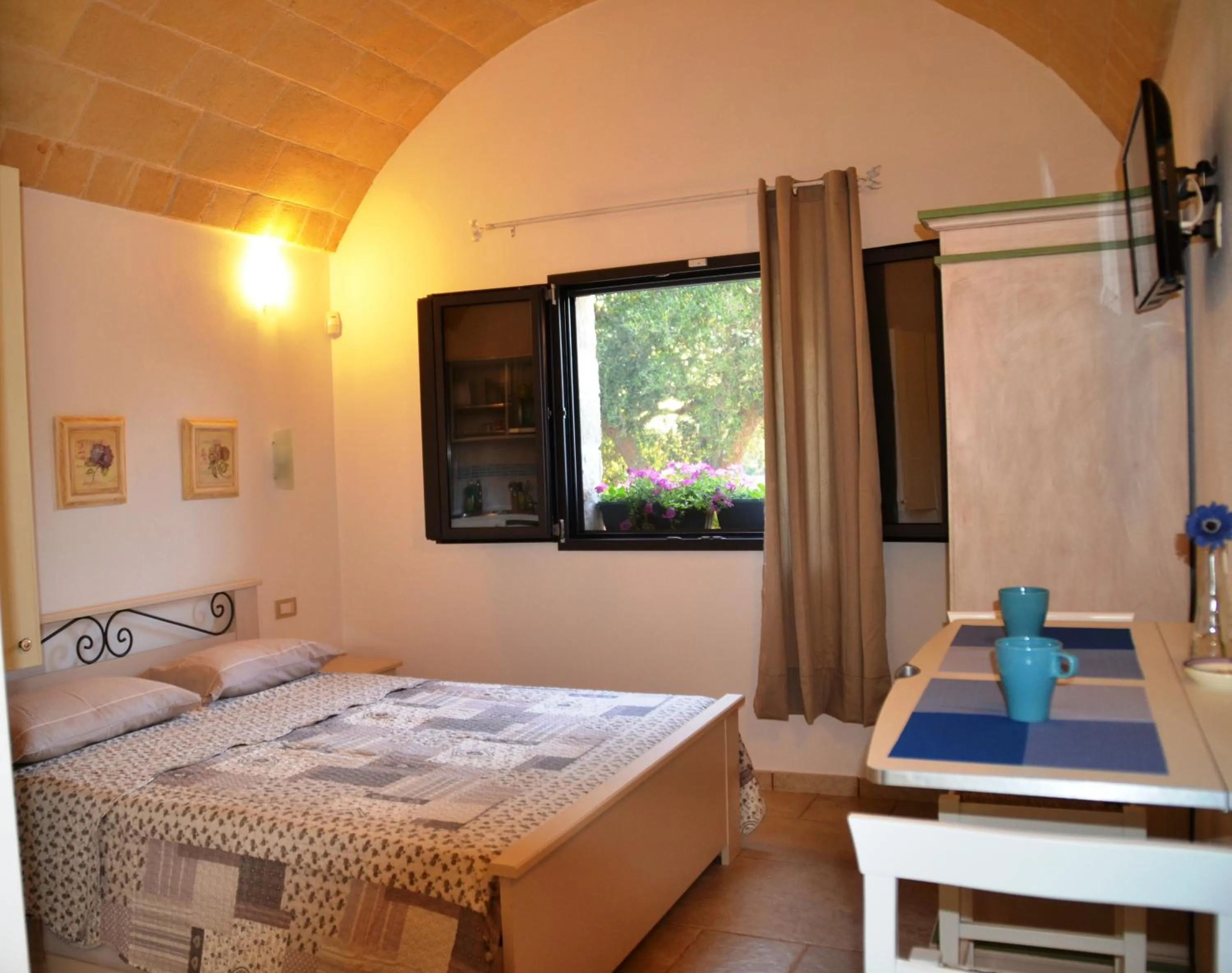 Photo of the whole room, Bed in Residence Spadalunga