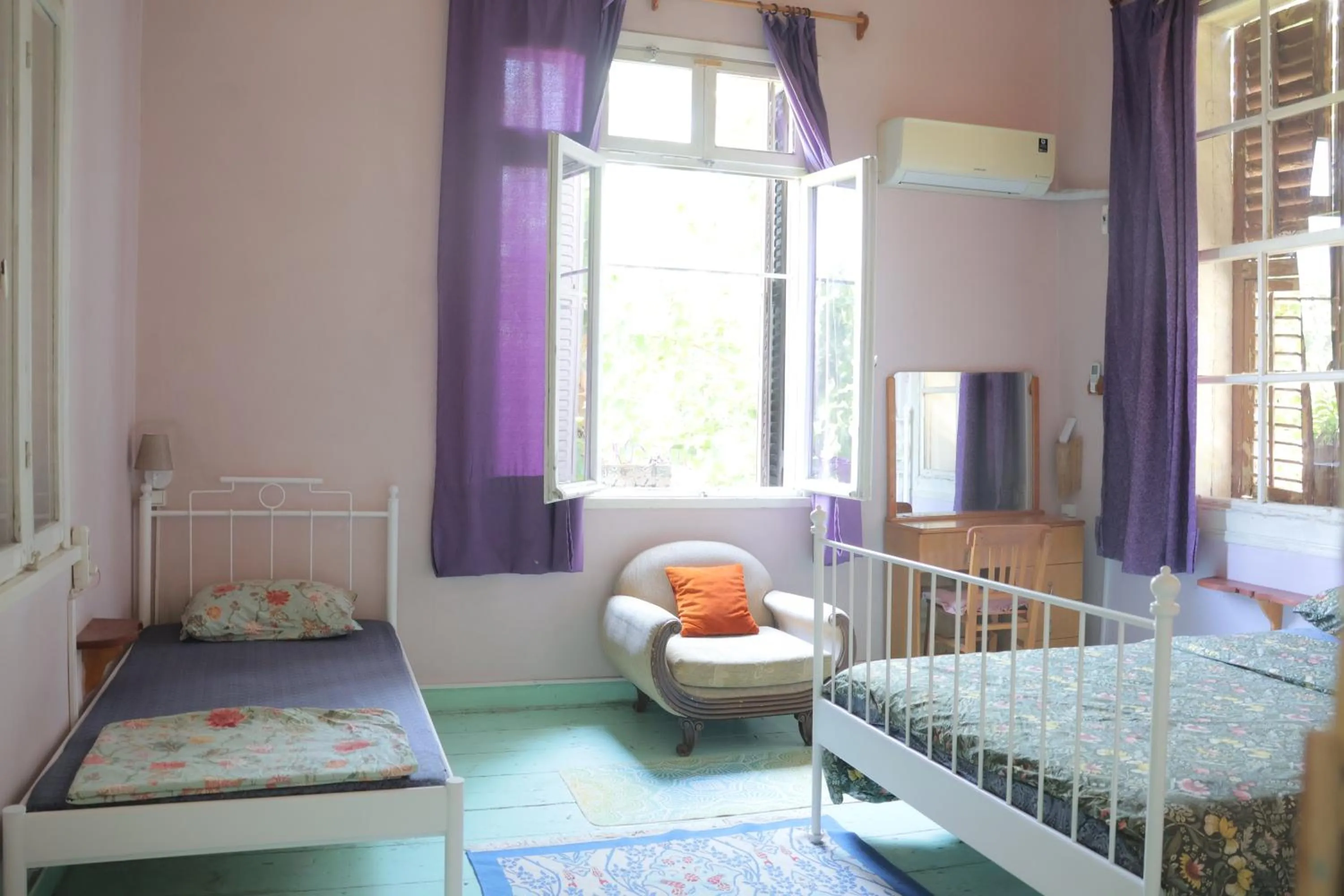 Bed in Lotus Garden Hostel Izmir