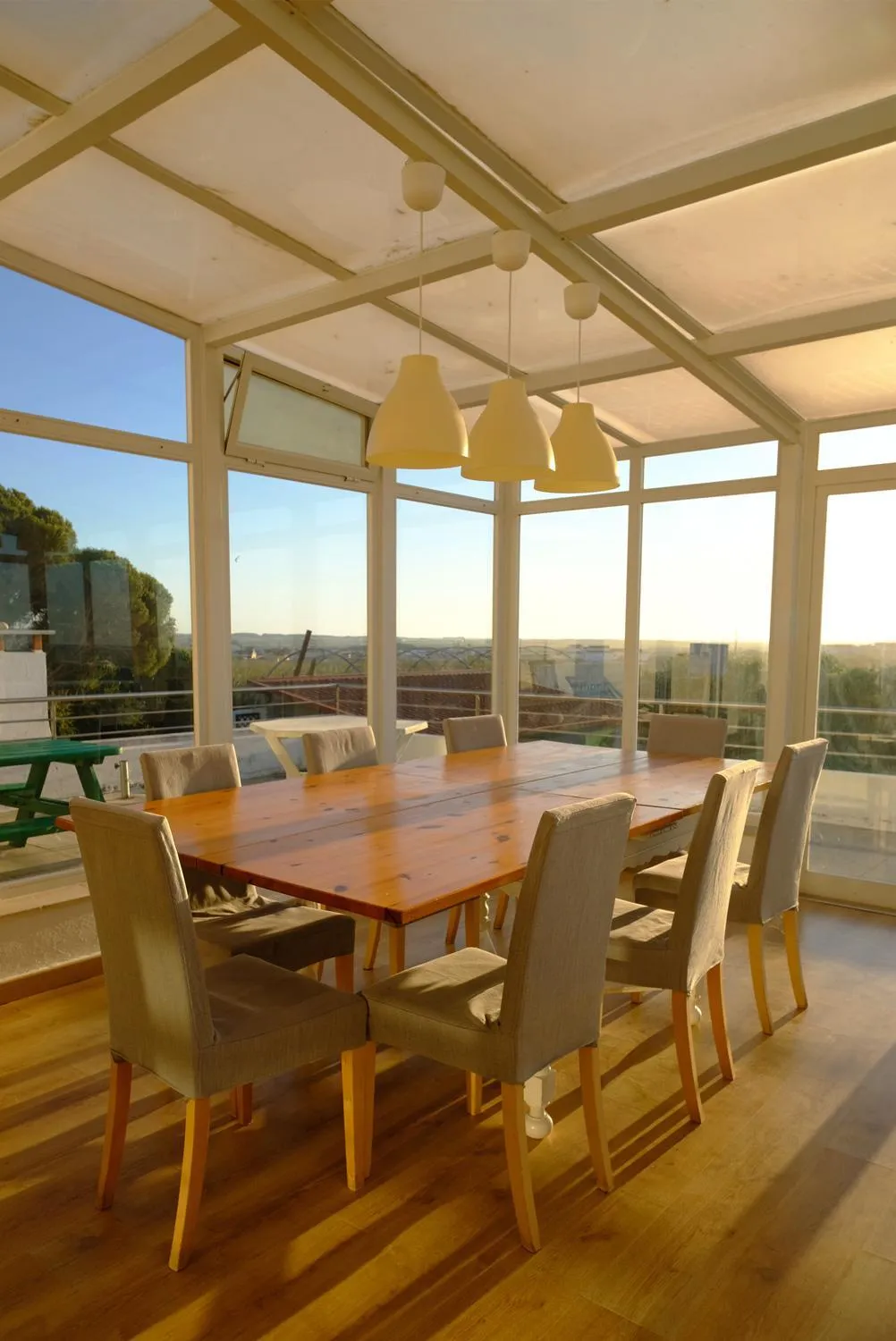 Dining area in FreeSurfCamp