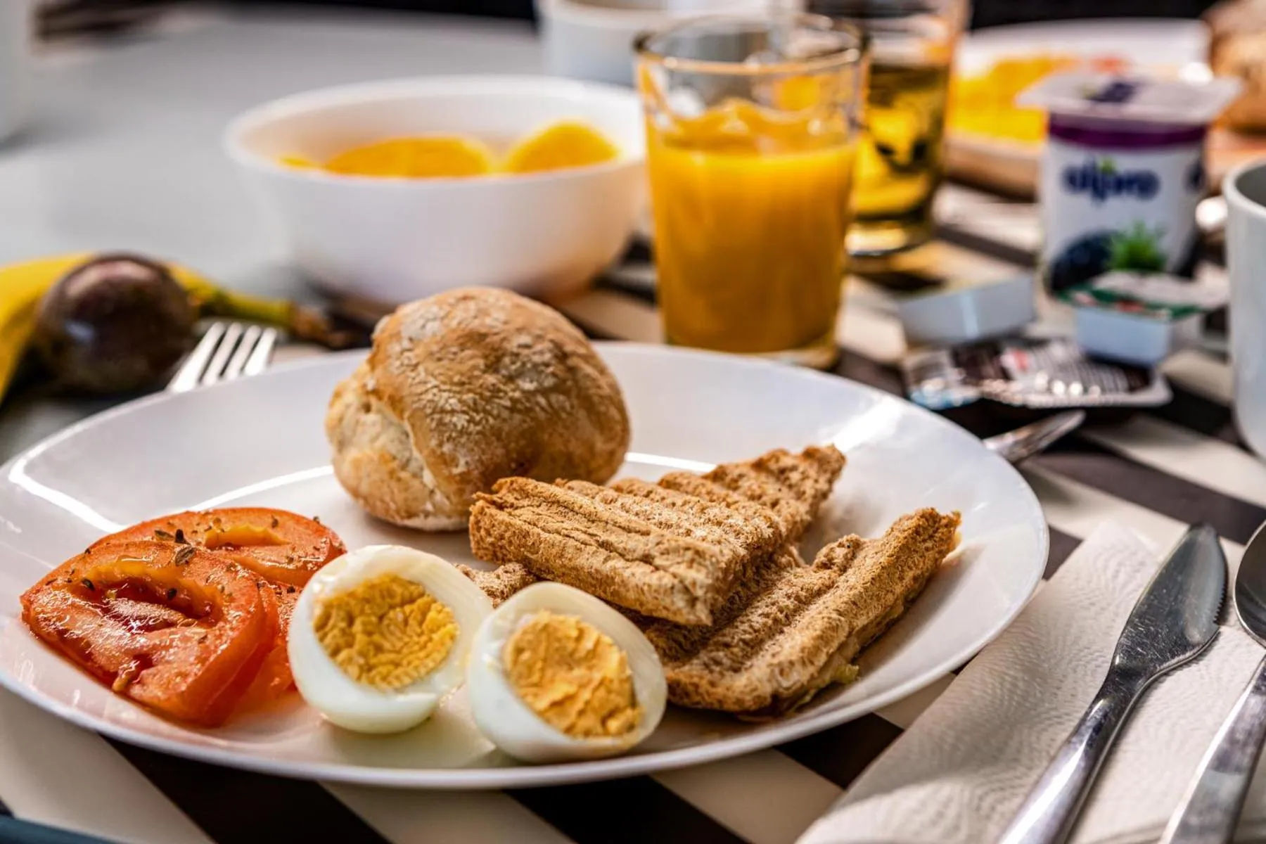 Food and drinks in FreeSurfCamp