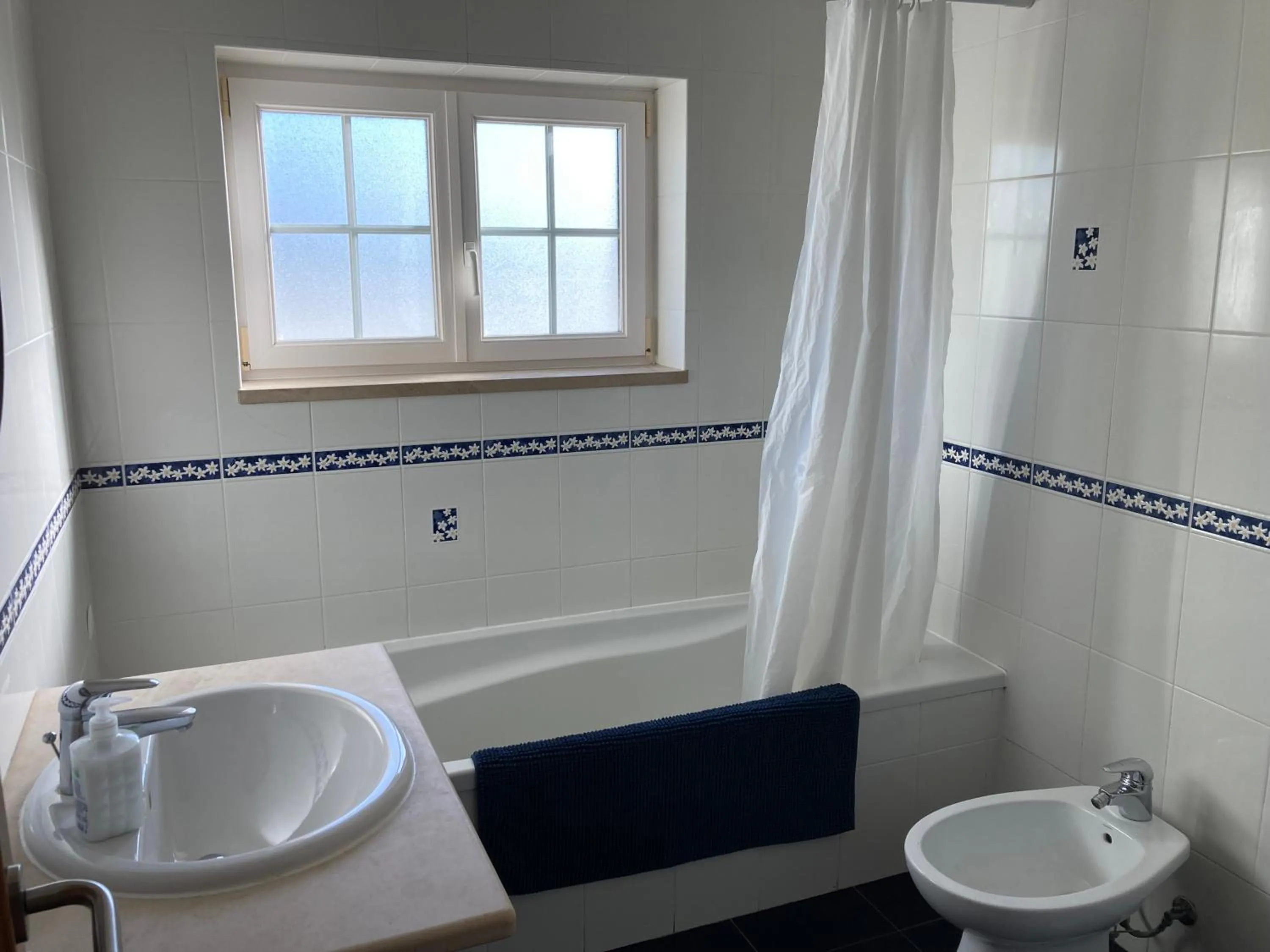 Shower in FreeSurfCamp