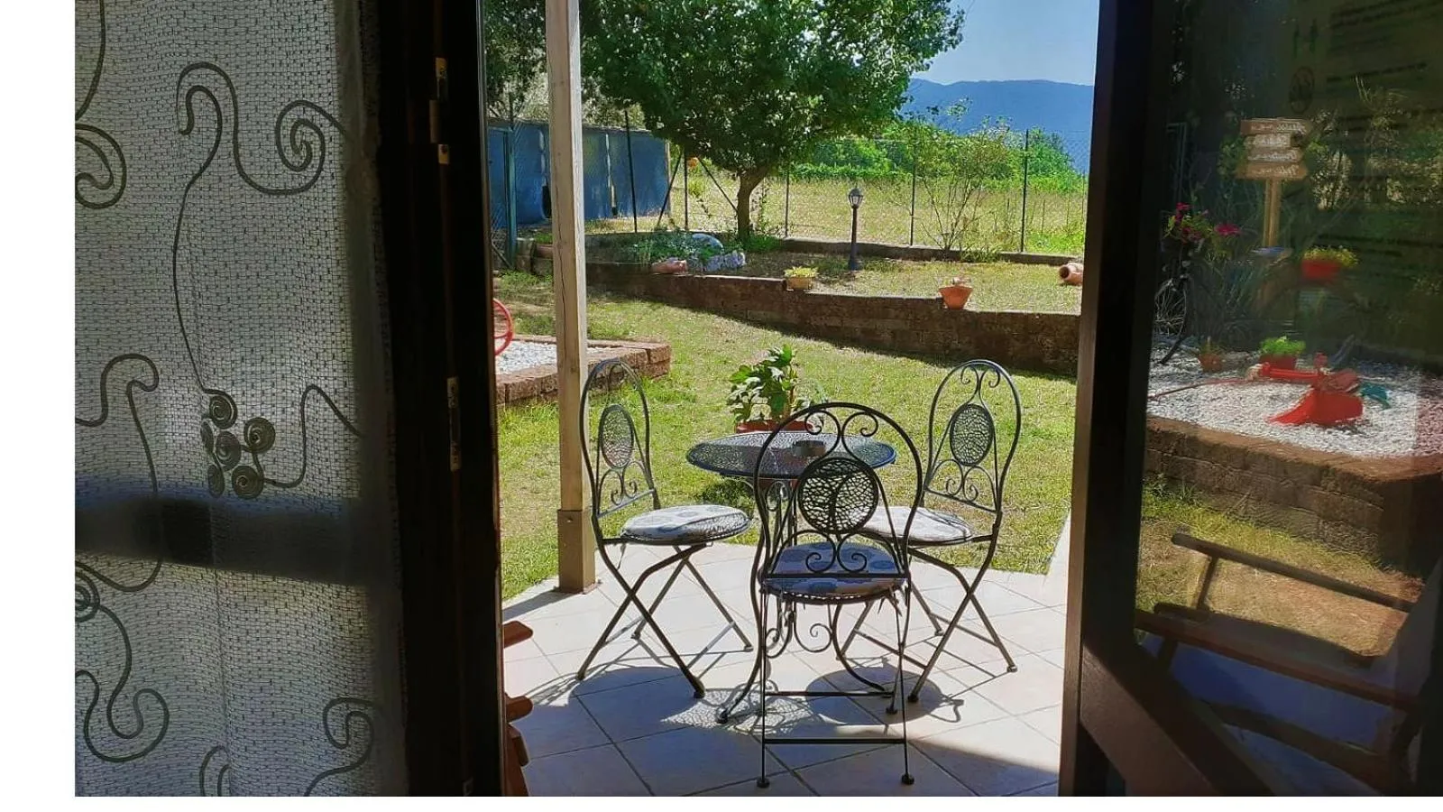 Patio in B&B Il Pizzagiallo