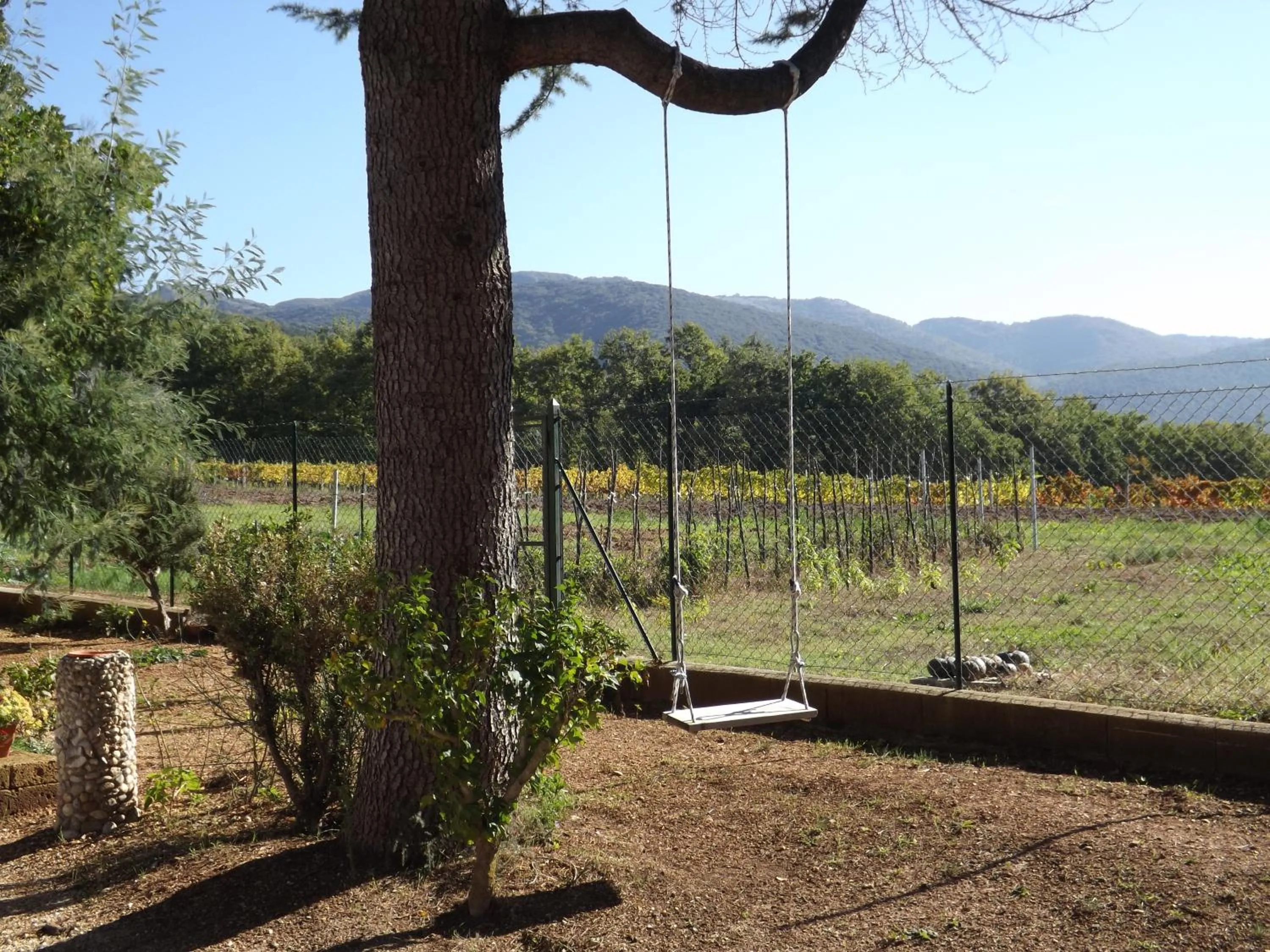 Children play ground in B&B Il Pizzagiallo