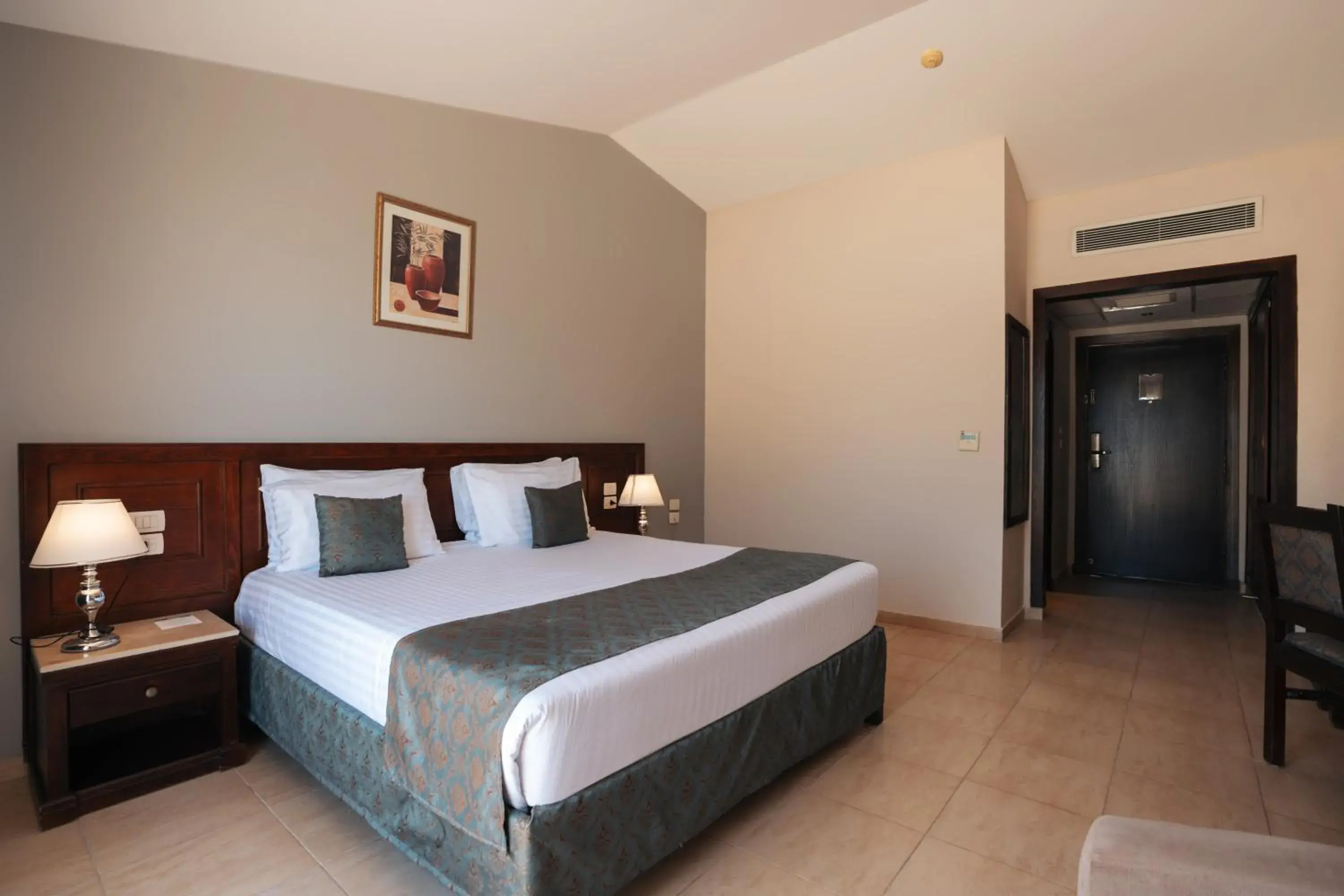 Bungalow Room - single occupancy in SUNRISE Serano Aqua Park Resort Bungalow Room - single occupancy in SUNRISE Serano Aqua Park Resort
