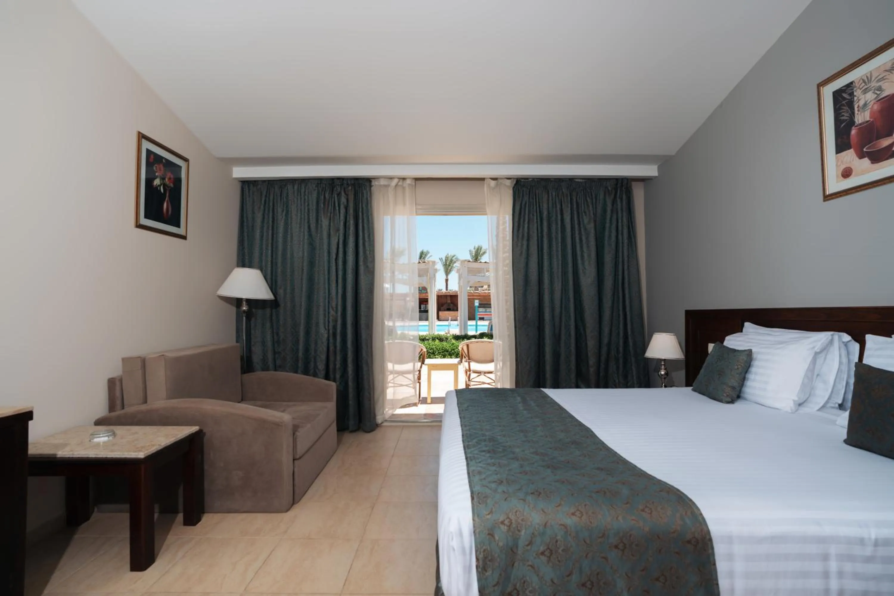 Bed in Riviera Aqua Park Resort