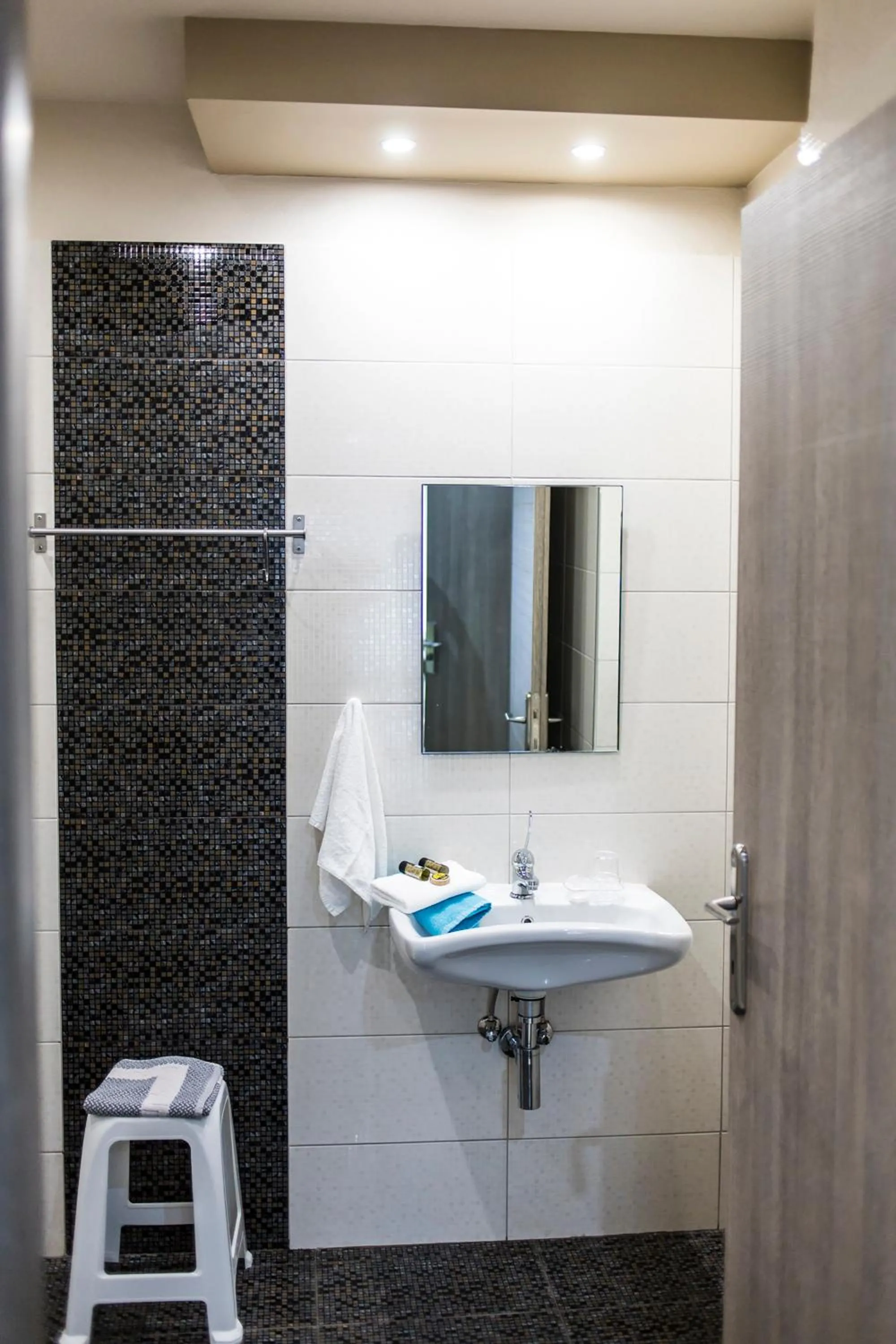 Toilet in Zonita Guest House