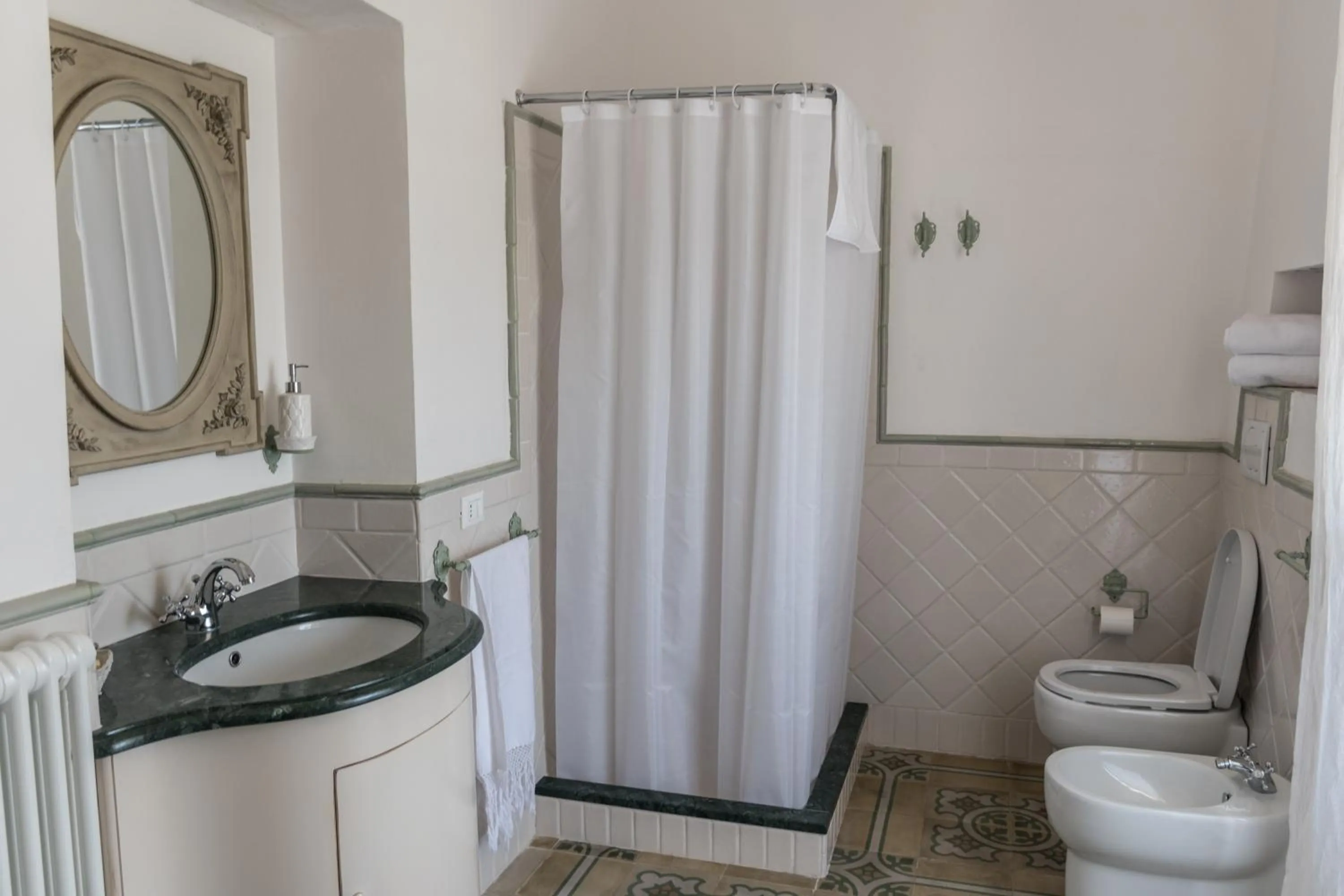 Shower in Masseria Luco